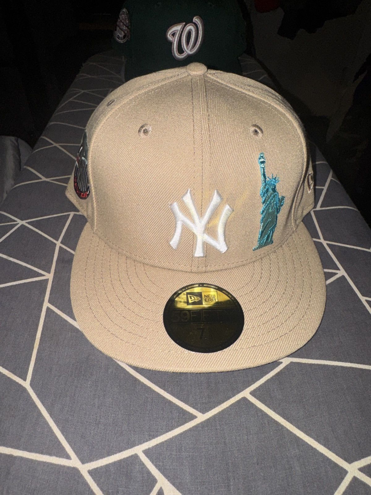 New Era New Era New York Yankees Statue of Liberty 59FIFTY fitted Size ONE SIZE - 1 Thumbnail