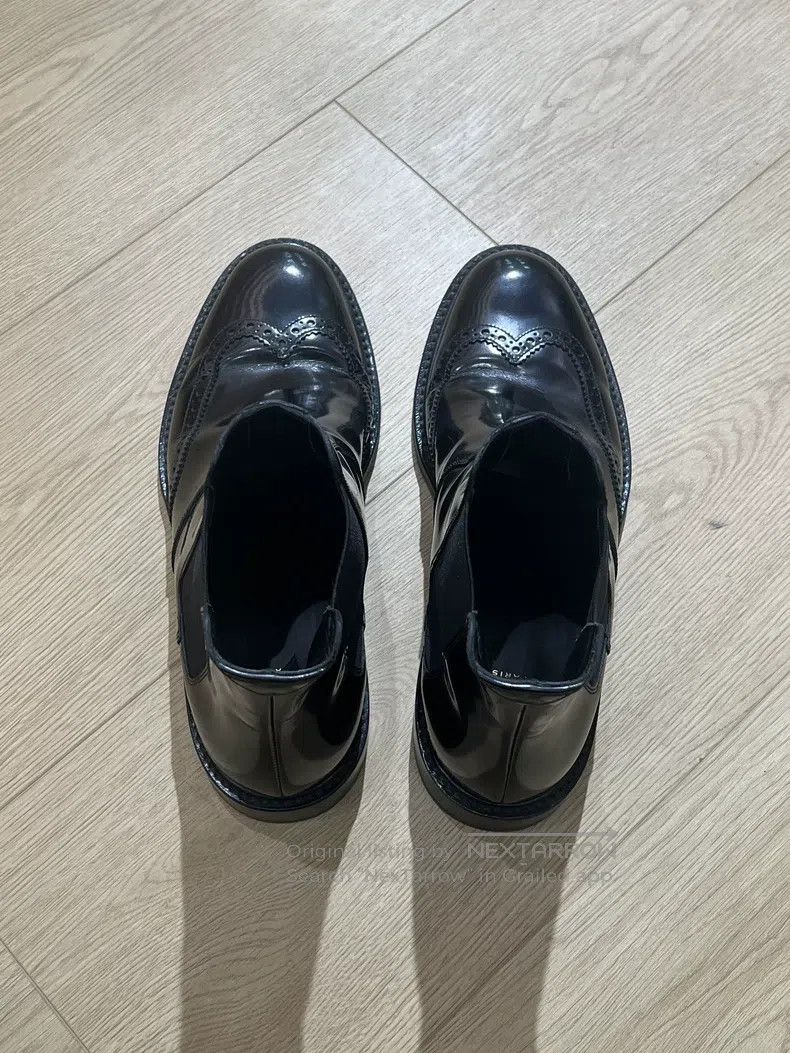 Saint Laurent Paris Carved Floral Chelsea Boots