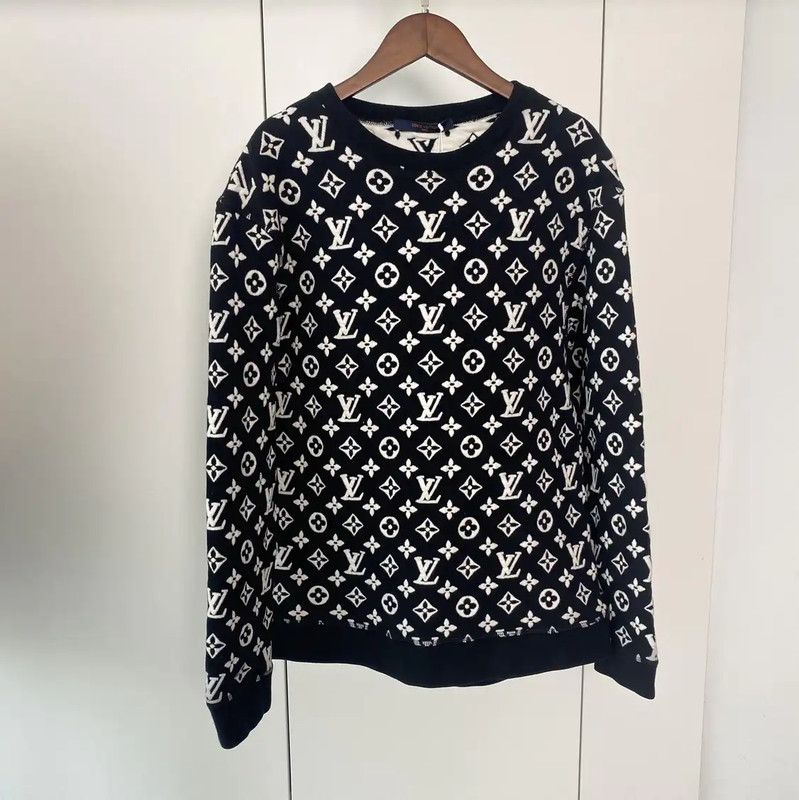 Louis Vuitton Louis Vuitton Black Monogram Long Sleeve Sweatshirt 0089 Size S / US 4 / IT 40 - 1 Thumbnail