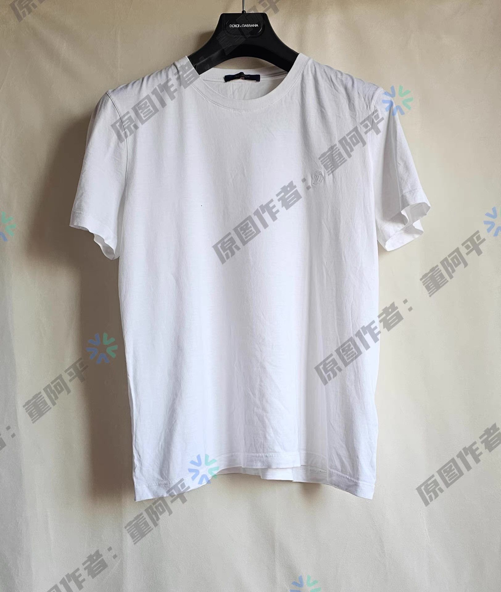 Louis Vuitton Louis Vuitton LV White Short-Sleeve T-Shirt Size US L / EU 52-54 / 3 - 1 Thumbnail