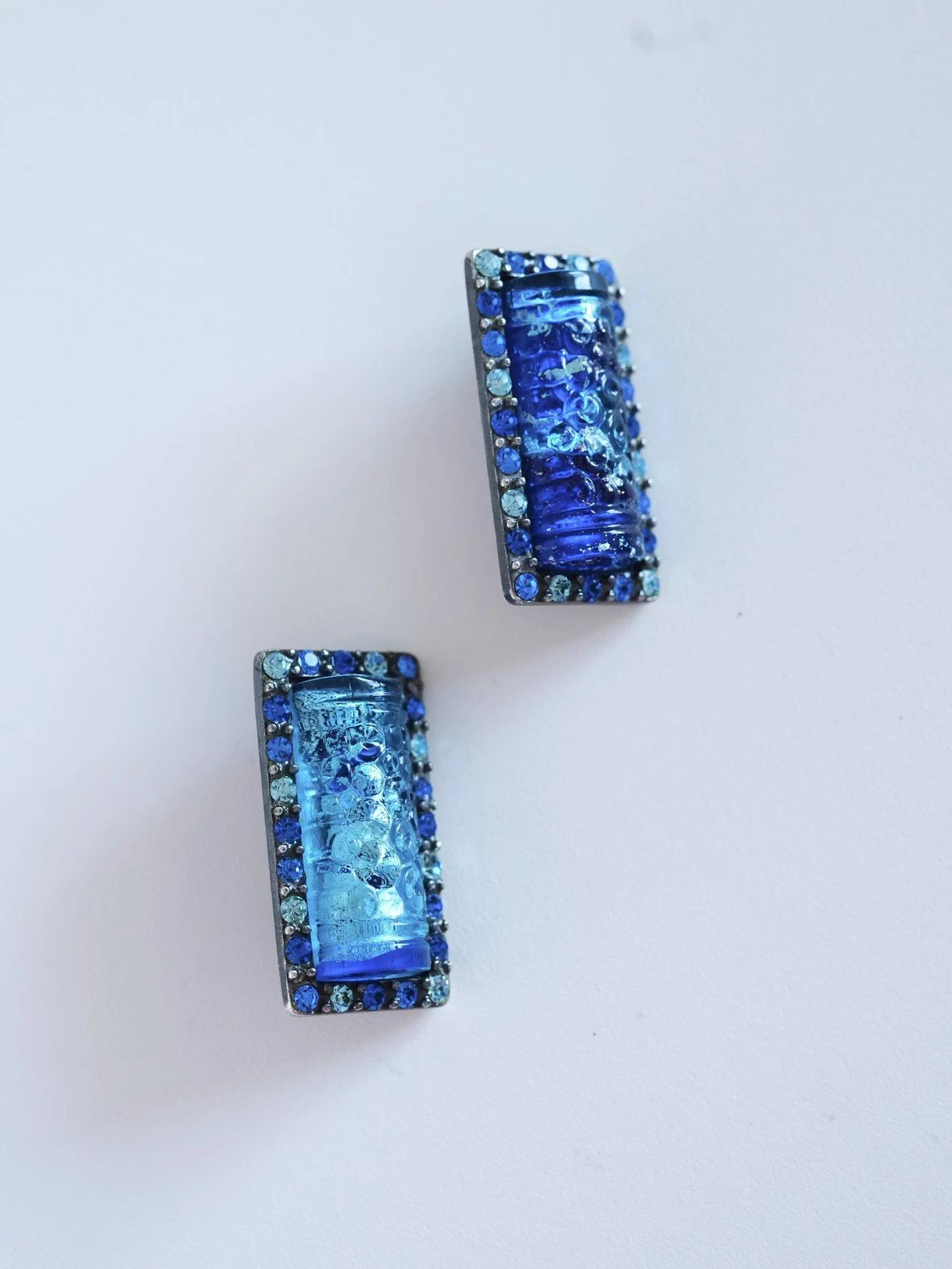 Yves Saint Laurent YSL Vintage Deep Sea Blue Maya Silver Foil Clip-on Earrings Size ONE SIZE - 3 Thumbnail