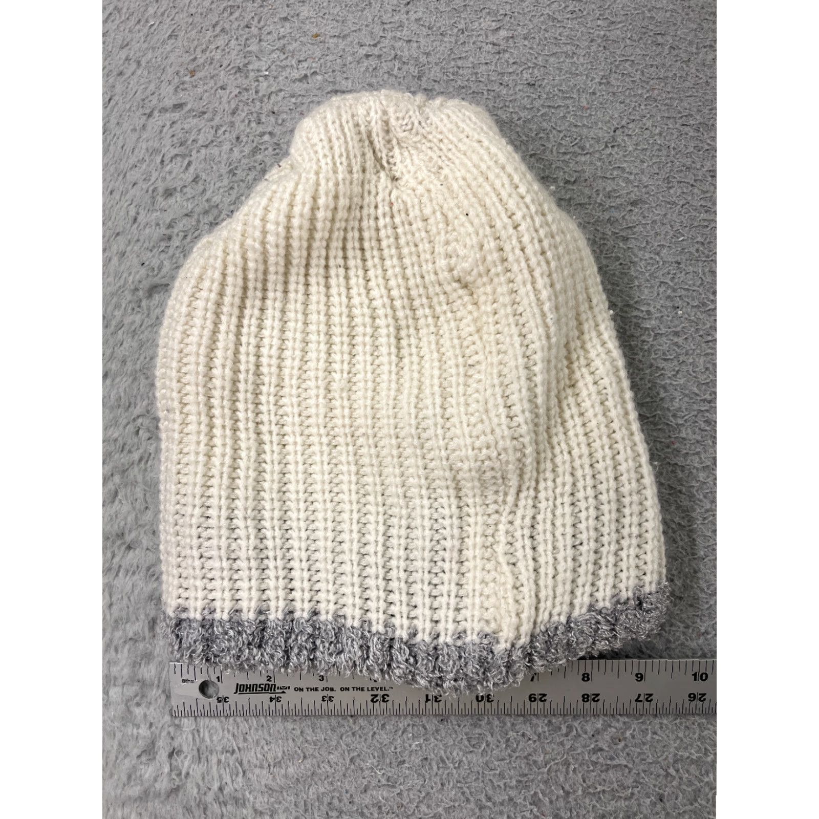 Vintage Beanie Toque Adult One Size White Gray Ribbed Knit 100% Acrylic Snow Ski Camp Hat/Cap Mens Size ONE SIZE - 2 Thumbnail