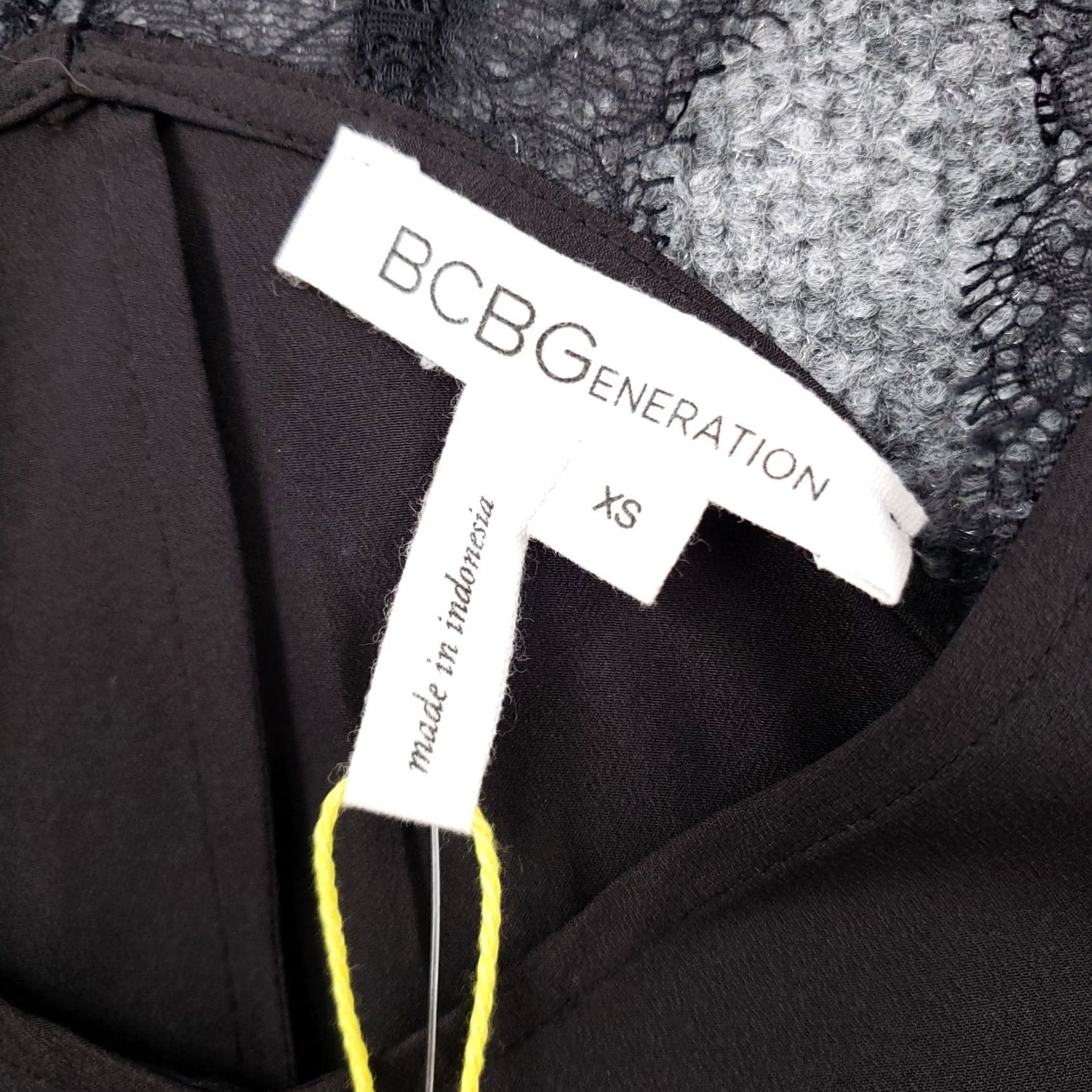 BCBGeneration BCBGeneration Tank Womens XS Black V-Neck Strap Lace Polyester NEW Sh Raw? Size XS / US 0-2 / IT 36-38 - 3 Thumbnail