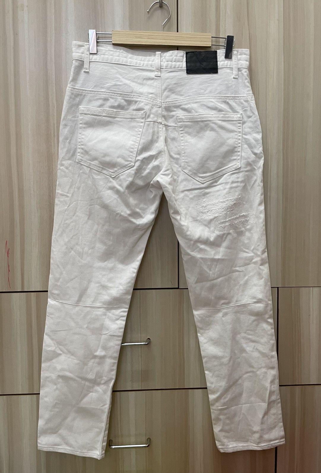 Number (N)ine Number Nine x Loveless Guild Prime White Distressed Jeans Size US 33 - 7 Thumbnail
