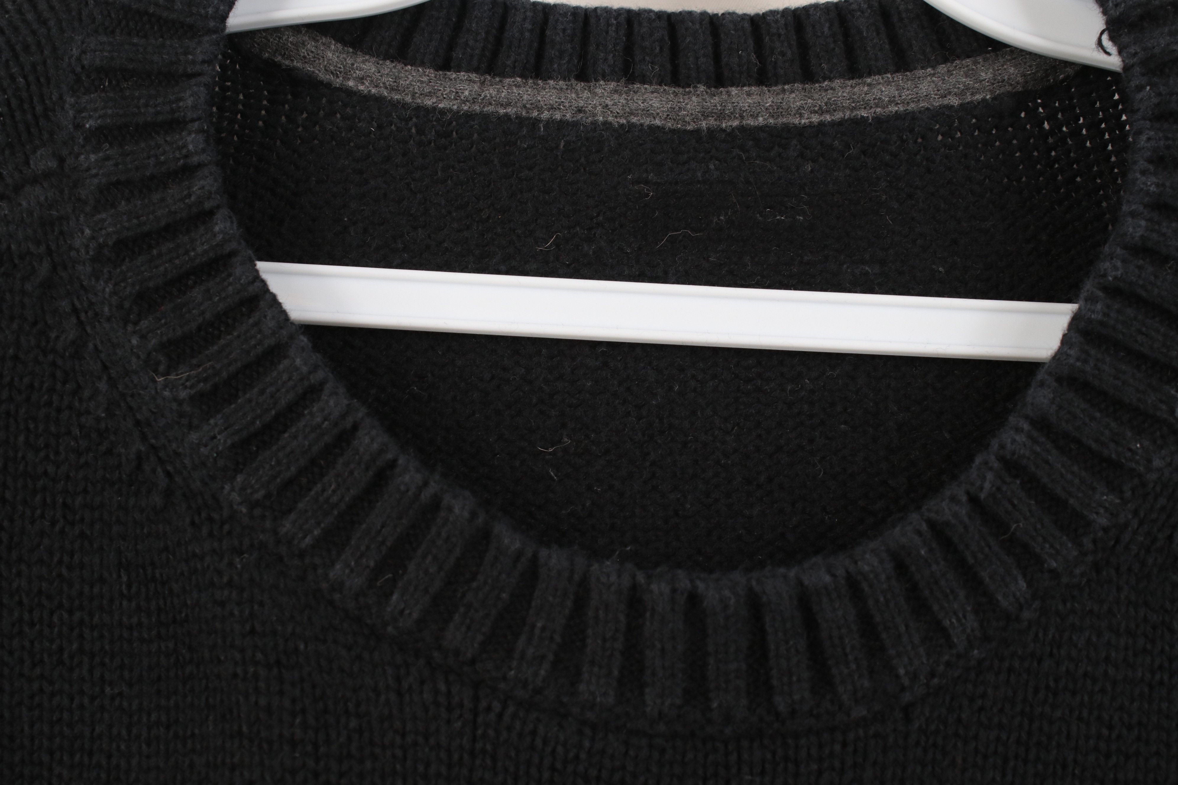 Vintage Vintage 90s Streetwear Blank Knit Crewneck Sweater Black Size US L / EU 52-54 / 3 - 4 Thumbnail