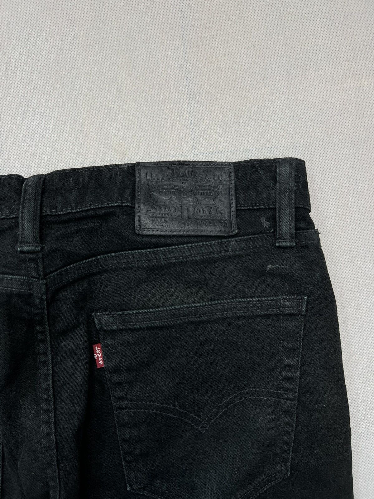 Levi's Pants Levi’s 502 Black Jeans 32/30 Red Tab Size US 32 / EU 48 - 3 Thumbnail