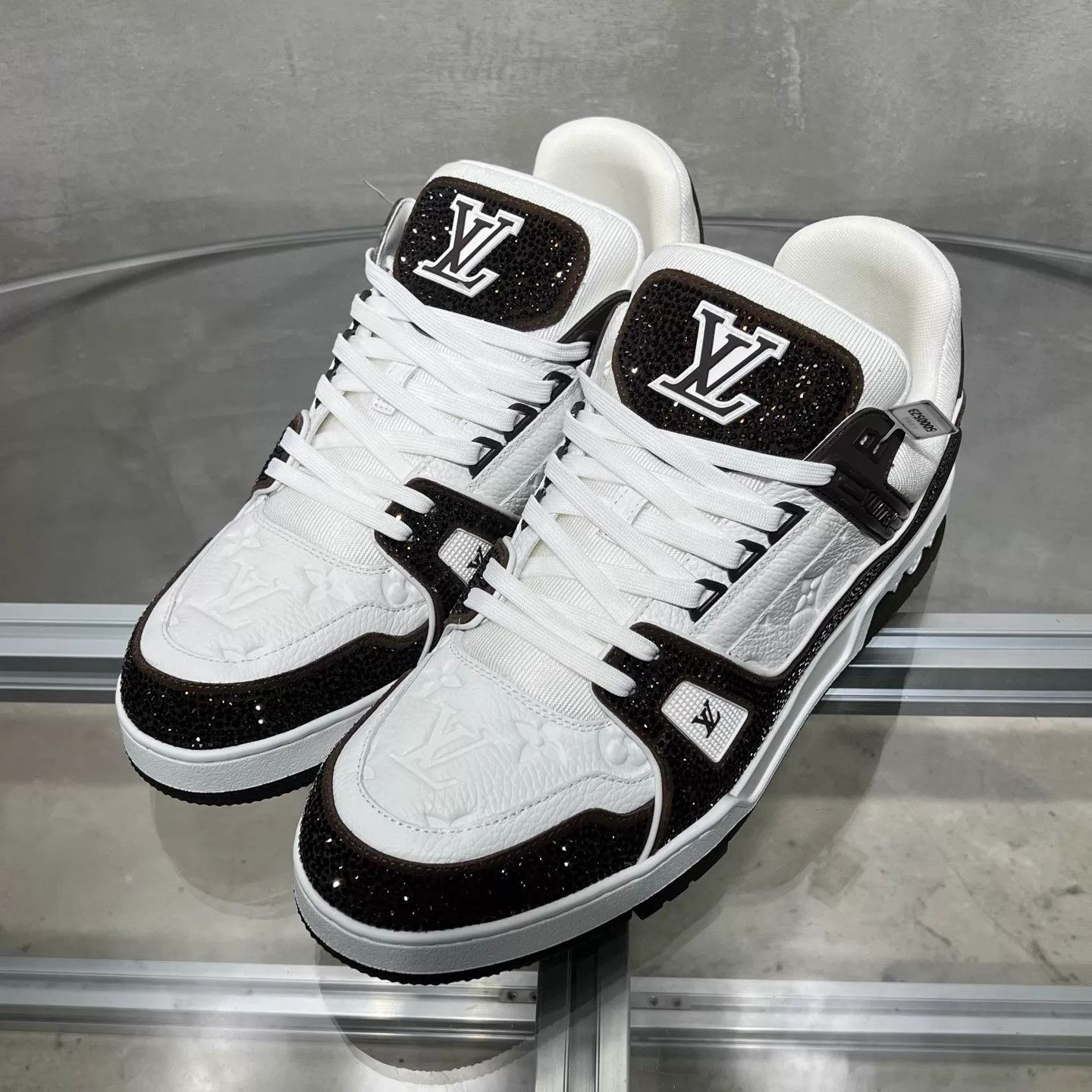 Louis Vuitton LV Trainer Brown Diamond-Embellished UK10 (44) Size US 11 / EU 44 - 2 Thumbnail