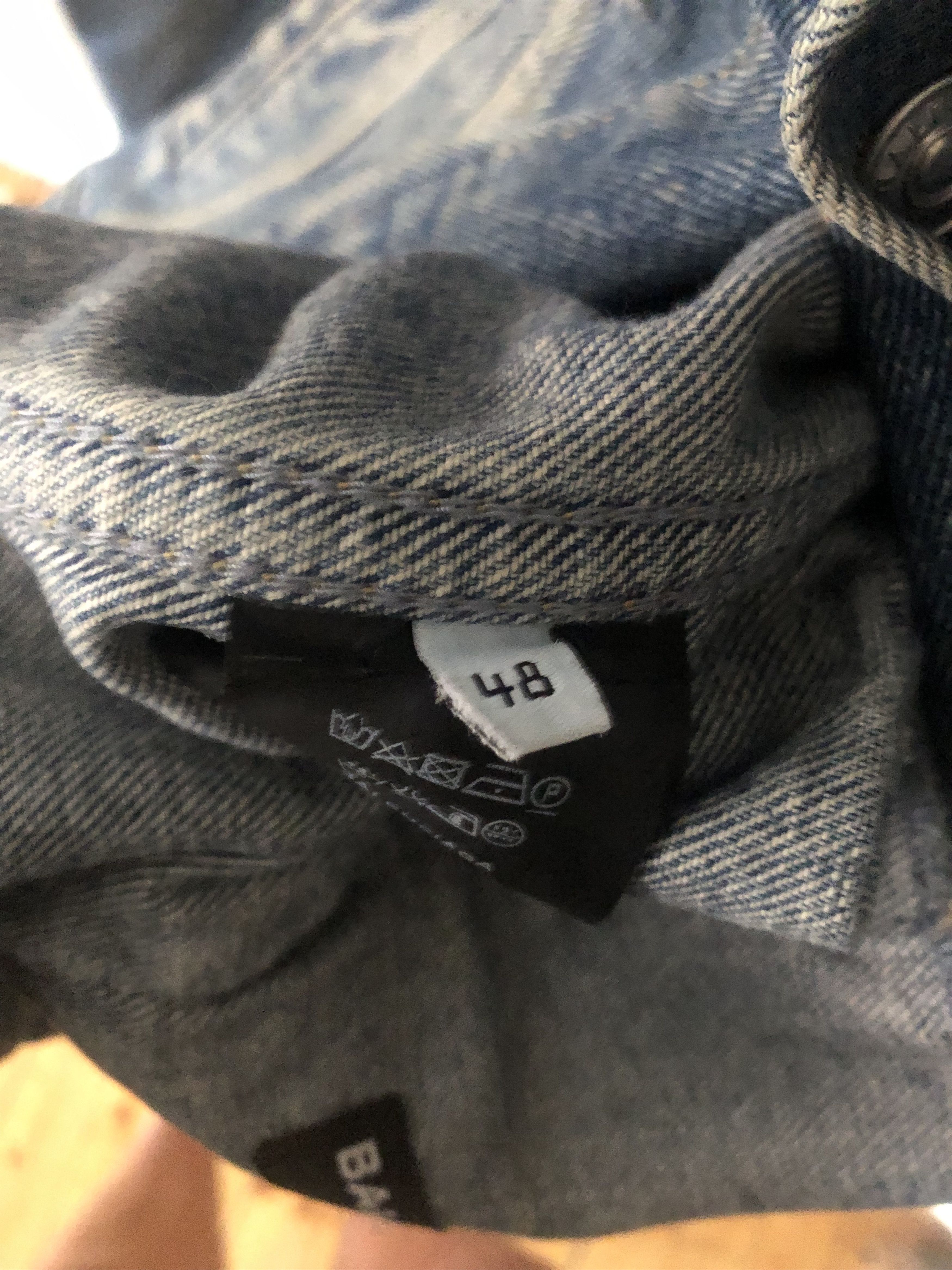 Balenciaga Balenciaga Political campaign distressed denim jacket Size US M / EU 48-50 / 2 - 7 Thumbnail