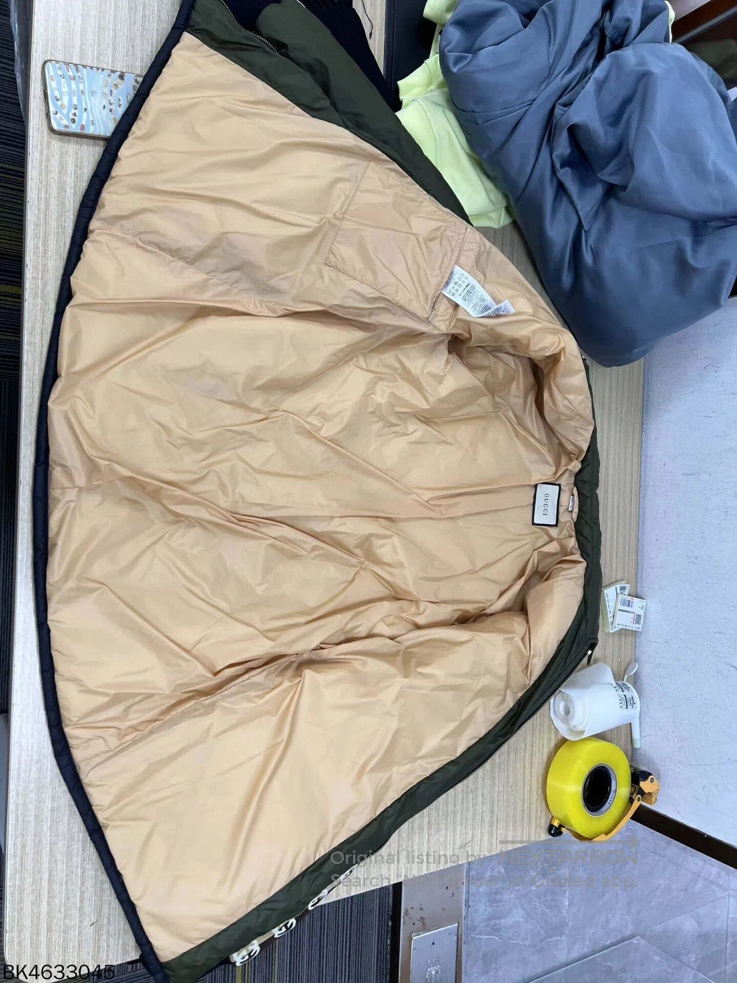 Gucci gucci color-block puffer jacket size 46. Size US S / EU 44-46 / 1 - 4 Thumbnail