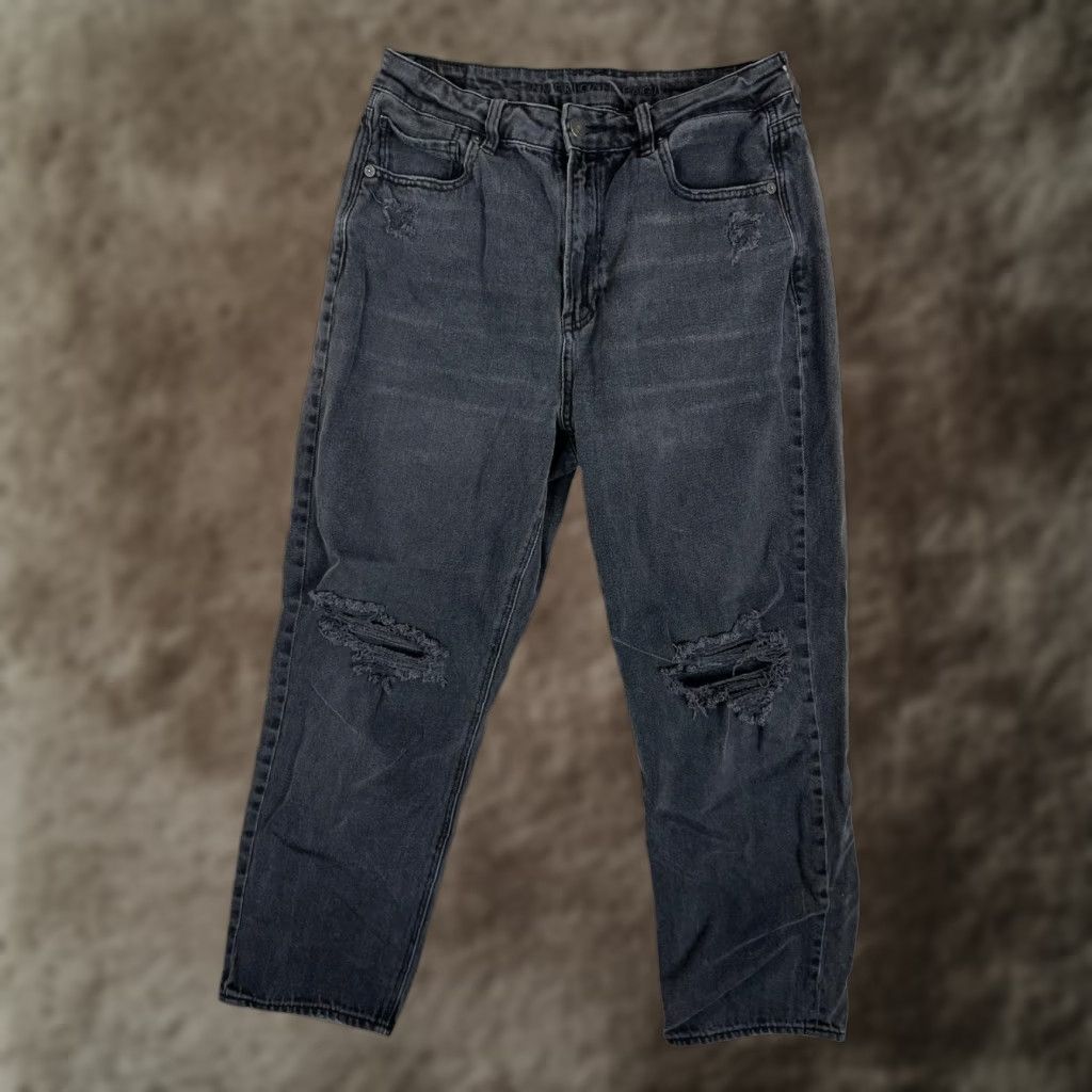 American Eagle Outfitters American Eagle Mom Jeans Womens 8 Short Gray High Rise Distressed Stretch Denim Size 30" / US 8 / IT 44 - 1 Thumbnail