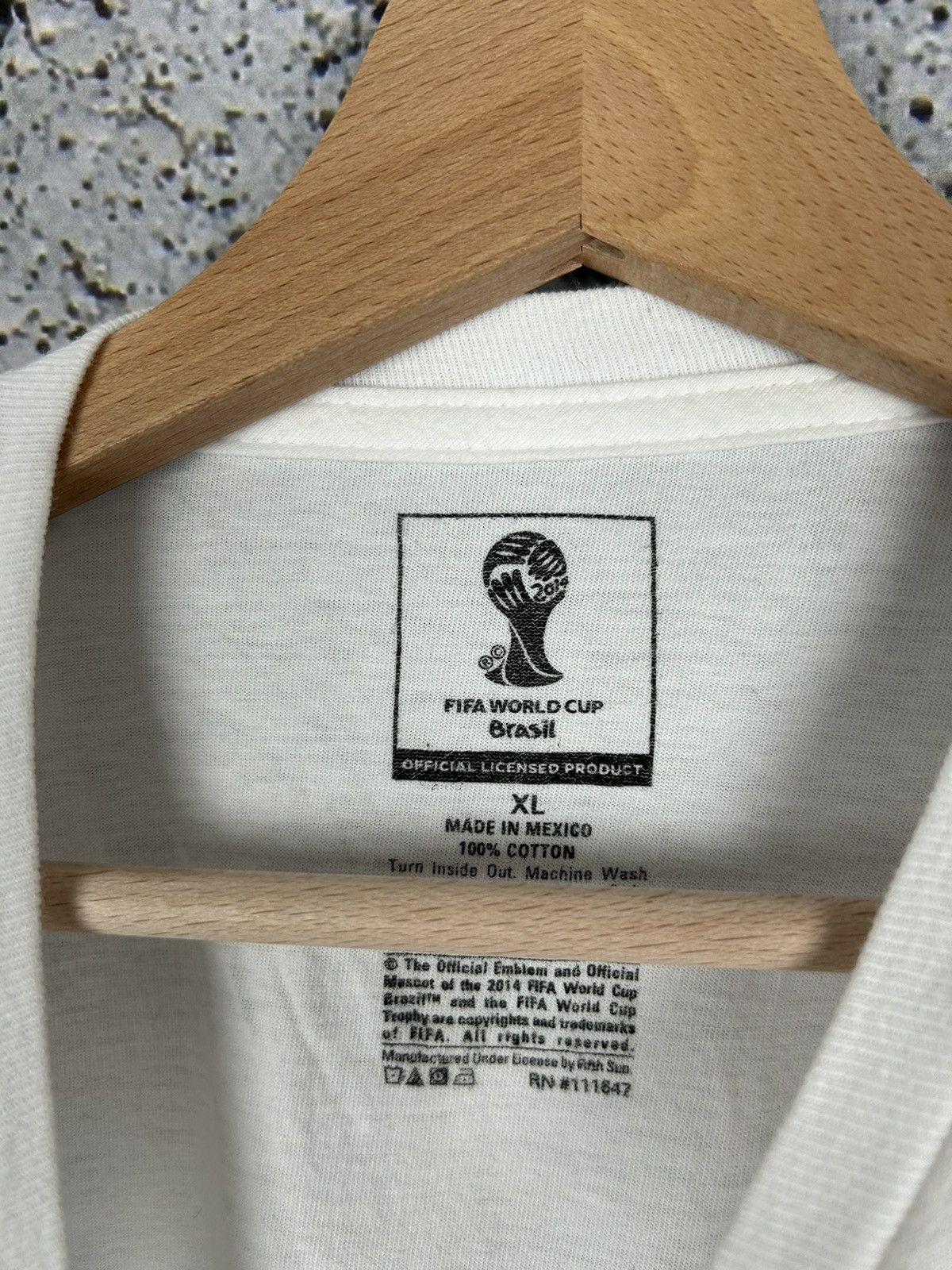 Vintage Vintage USA Brazil World Cup Graphic Tee 2014 Rare Hype Size US XL / EU 56 / 4 - 5 Thumbnail