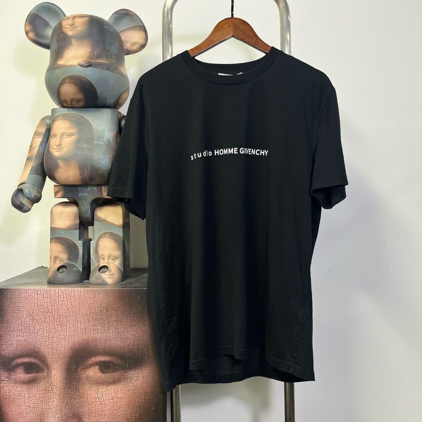 Givenchy Givenchy Retro Printed T-Shirt xl Men Size US XL / EU 56 / 4 - 1 Thumbnail