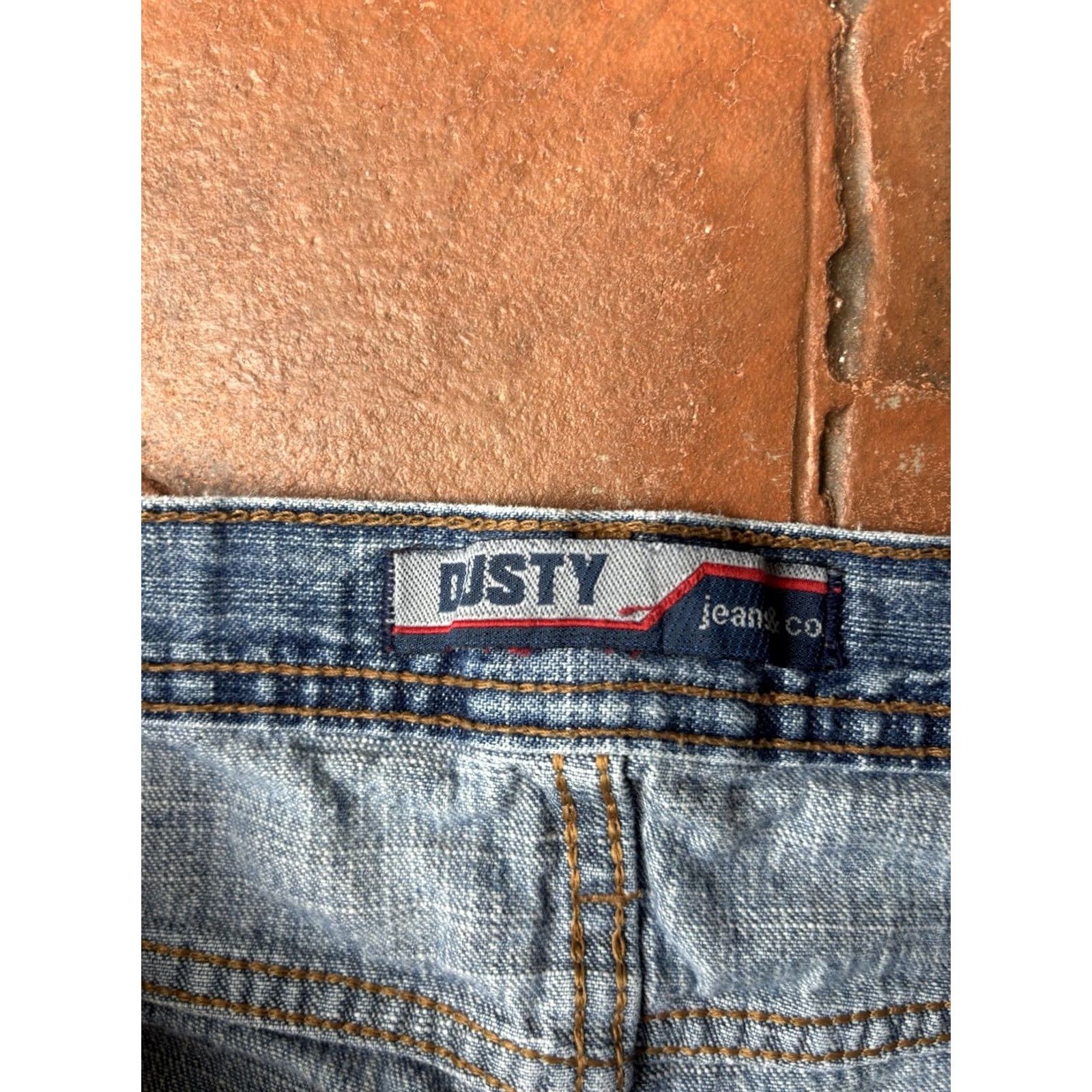 Vintage VINTAGE Dusty Jeans Men 34x30 Distressed Baggy Wide-Leg 90s Grunge Hip Hop Skater Cotton Denim Size US 34 / EU 50 - 2 Thumbnail