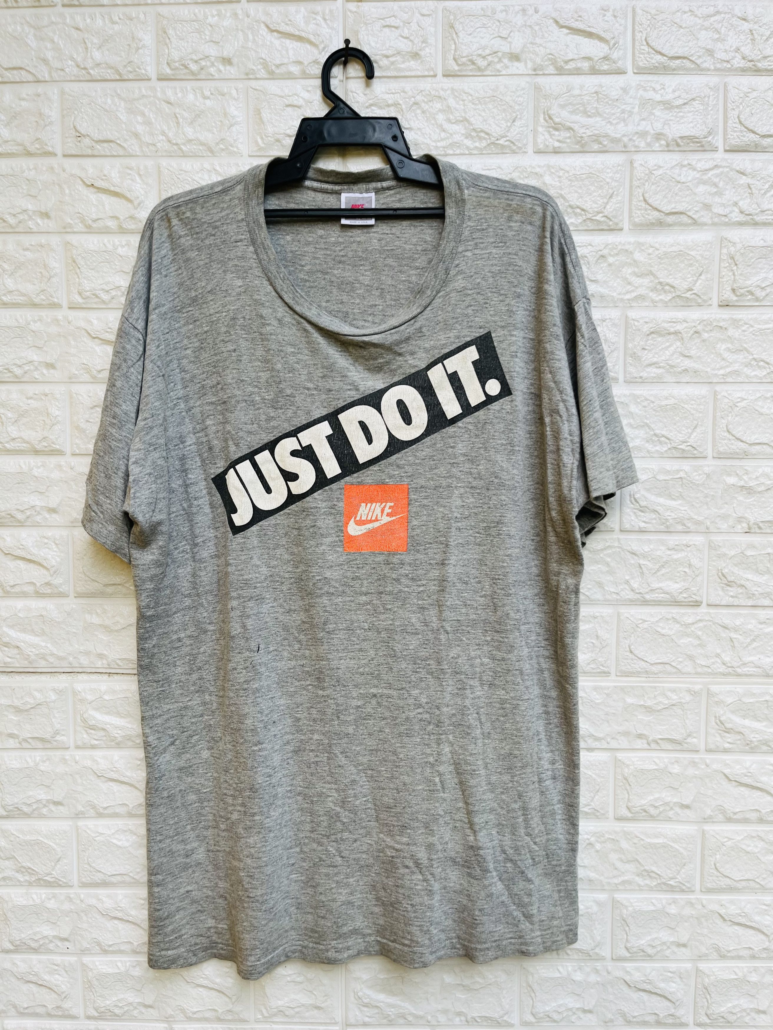 image of 80's Nike Just Do It Designer Fashion Style in Grey, Men's (Size XL)