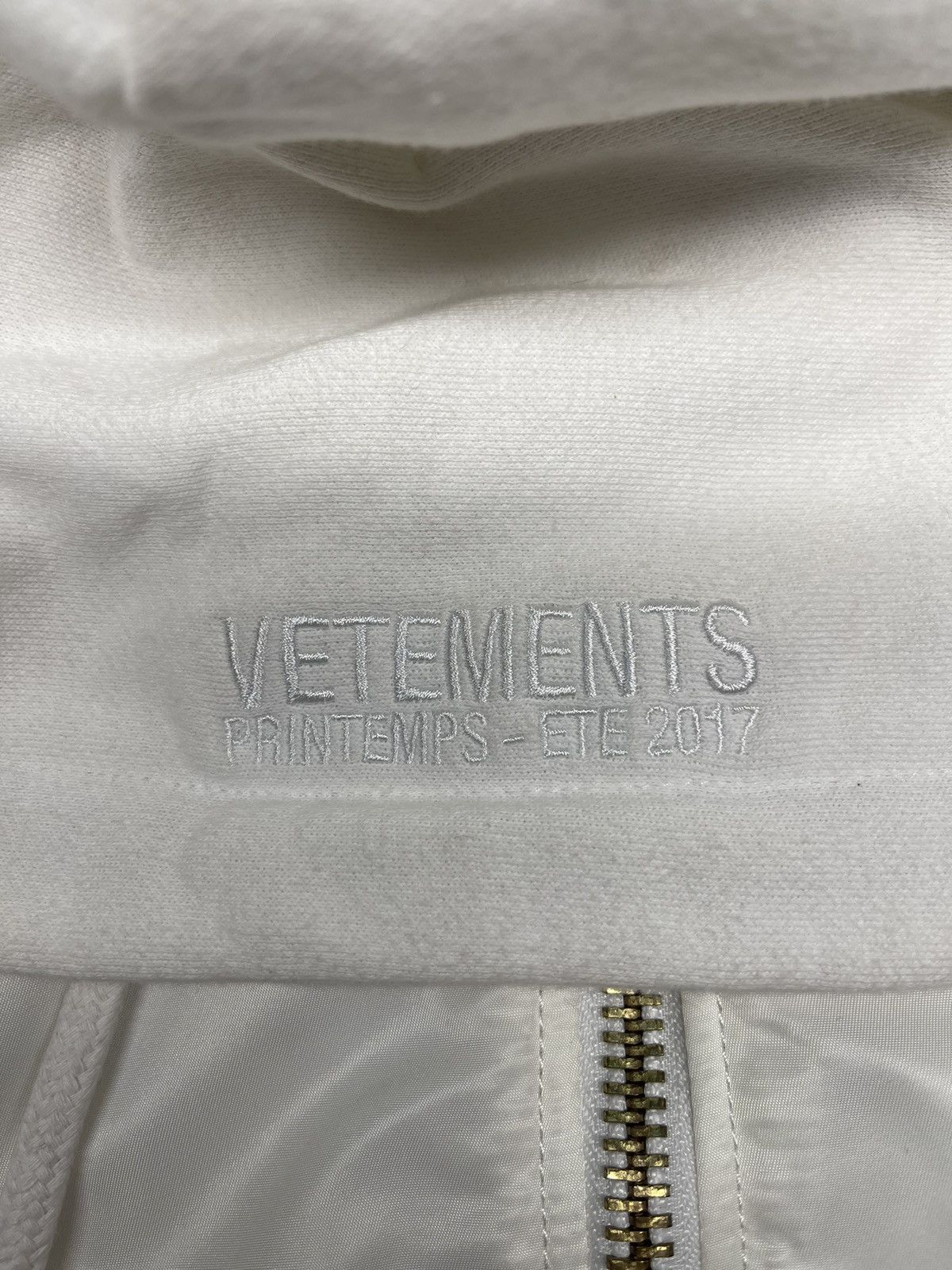 Alpha Industries × Designer × Vetements 2017 Alpha Industries Vetements White Oversized Bomber Size US XL / EU 56 / 4 - 5 Thumbnail
