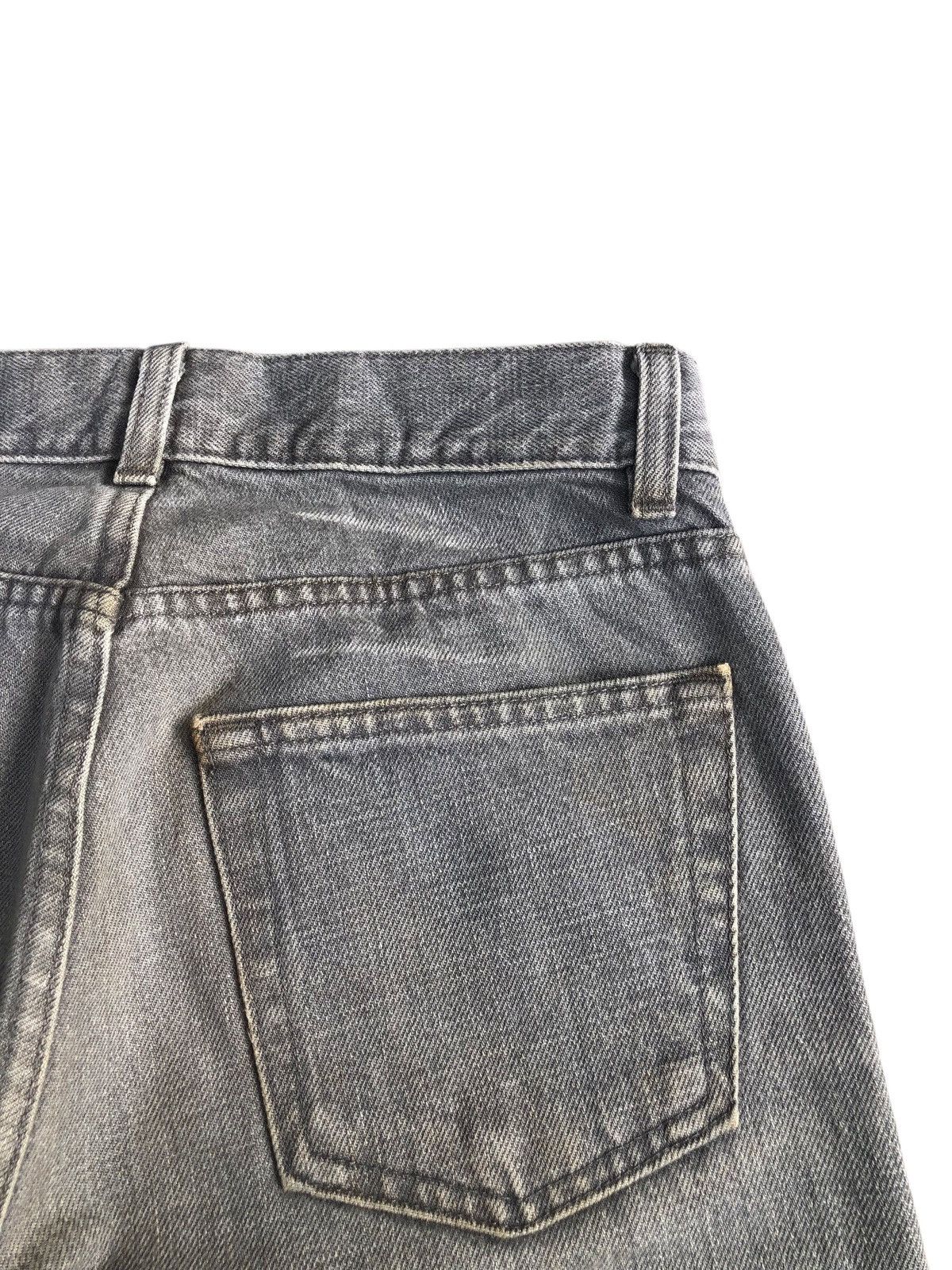 Helmut Lang Helmut Lang Classic Denim Classic Cut Distressed Jeans Size US 30 / EU 46 - 16 Thumbnail