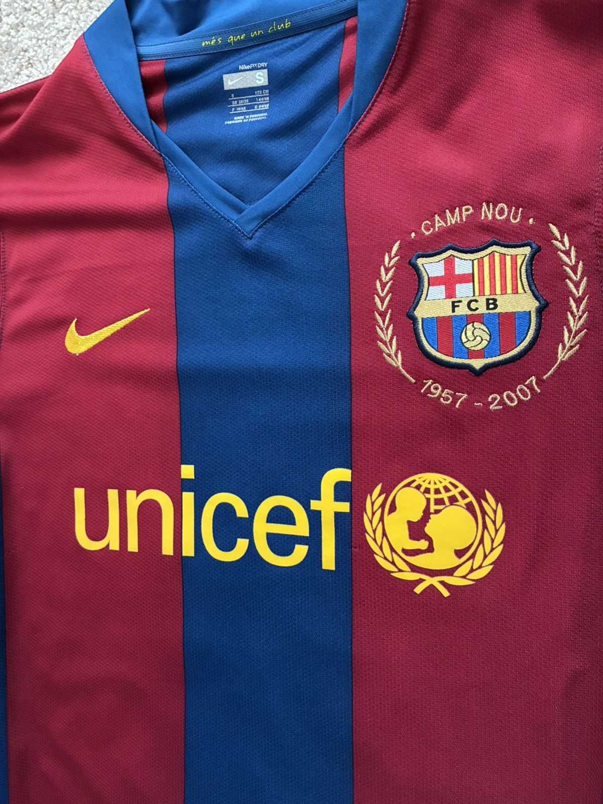 Nike 2007/2008 Barcelona Home Kit Size US S / EU 44-46 / 1 - 5 Thumbnail