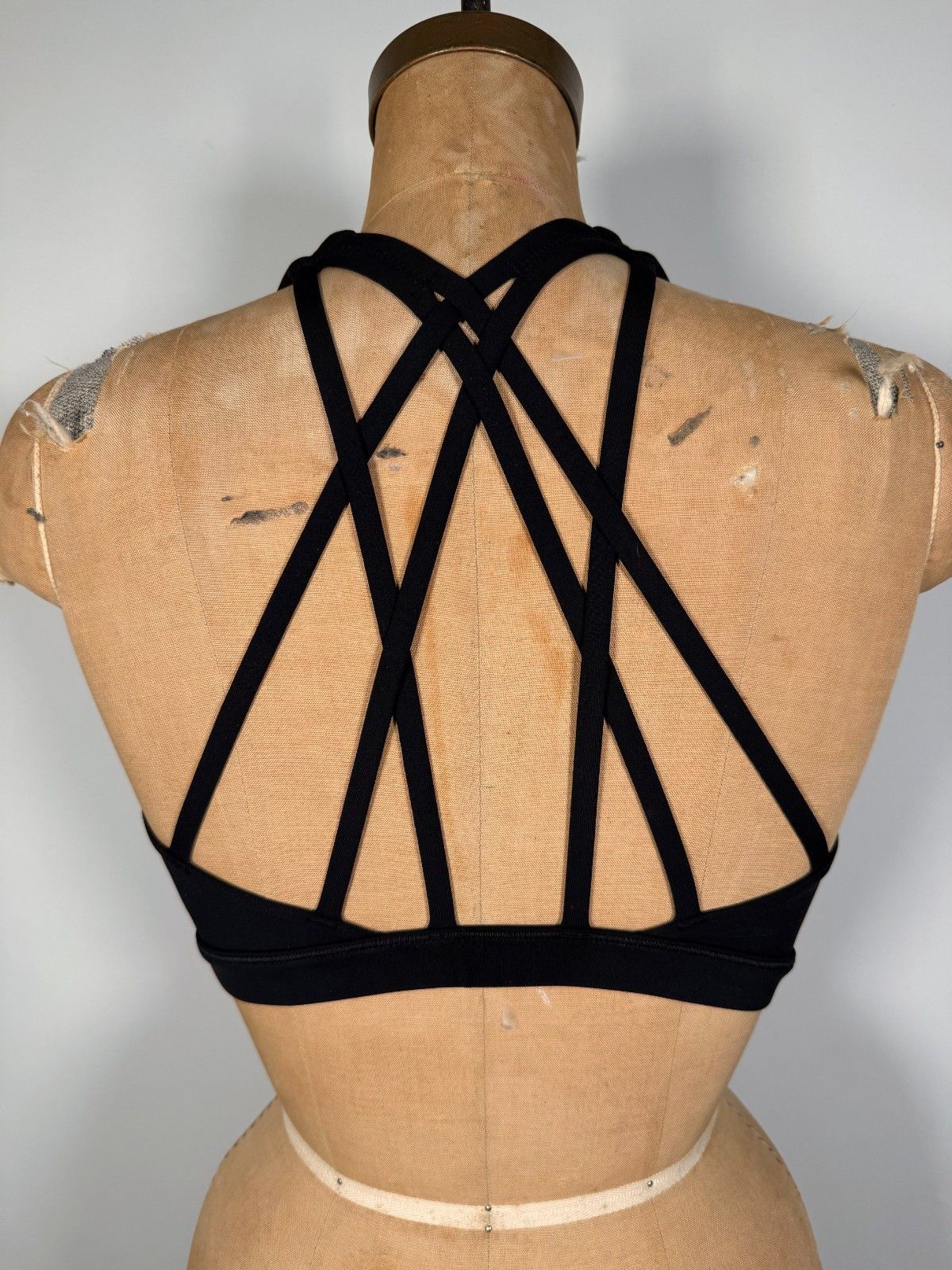 Lululemon Lululemon Black Sports Energy Bra Size M / US 6-8 / IT 42-44 - 2 Thumbnail