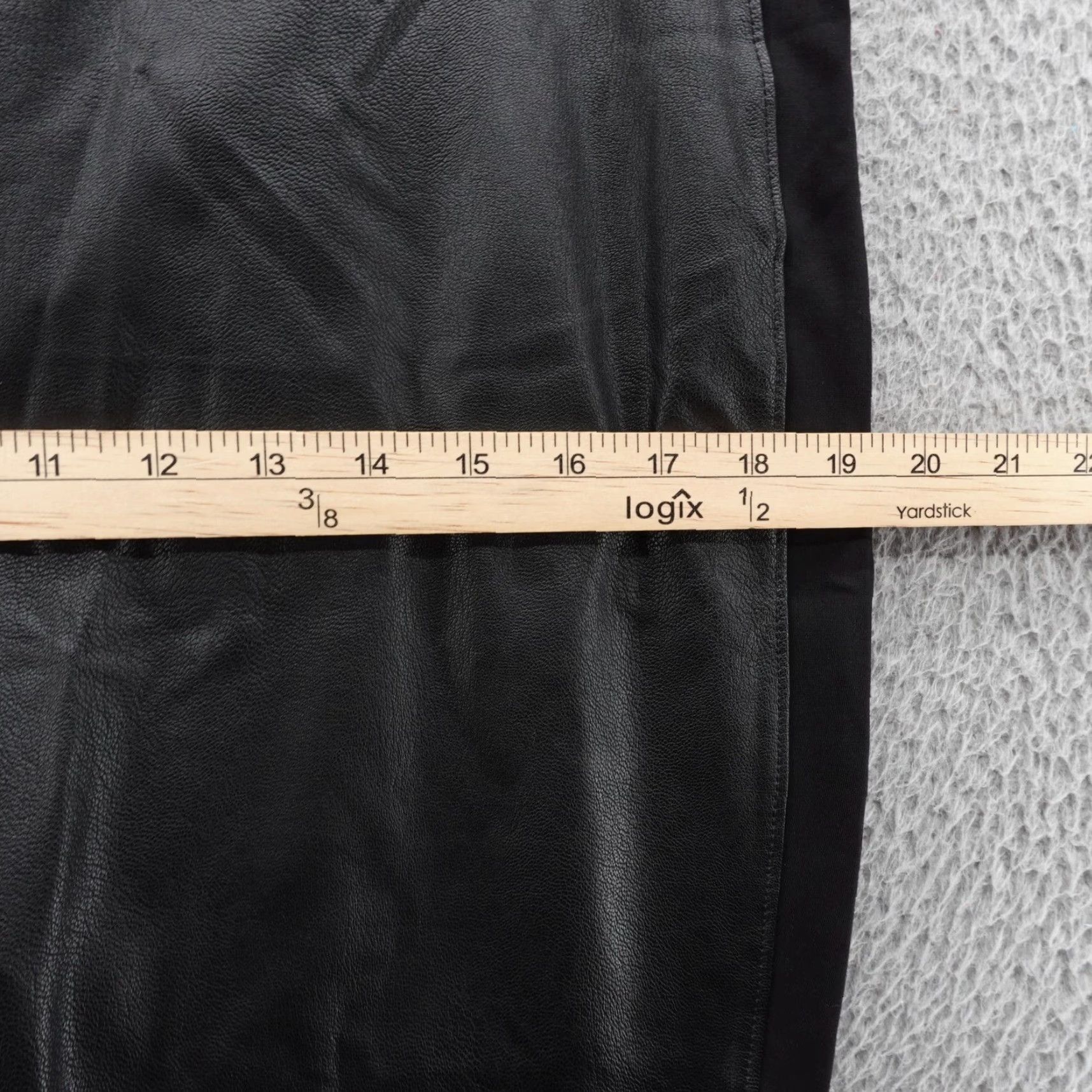 Vintage VINTAGE? No. NWT Chicos Leather Front Ponte Knit Slim Pants Size 3 US 16 Petite Black Womens Size 38" / US 16 / IT 52 - 7 Thumbnail