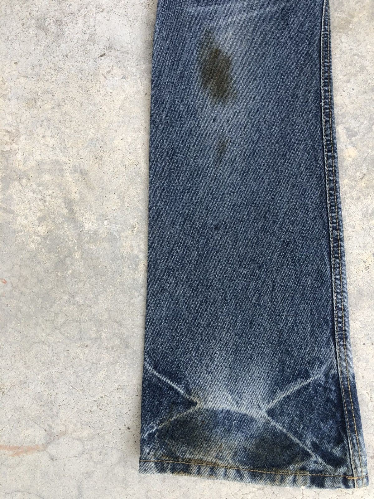 If Six Was Nine Of The Neige Flared Jeans Distressed Jeans J Cut Size US 31 - 13 Thumbnail