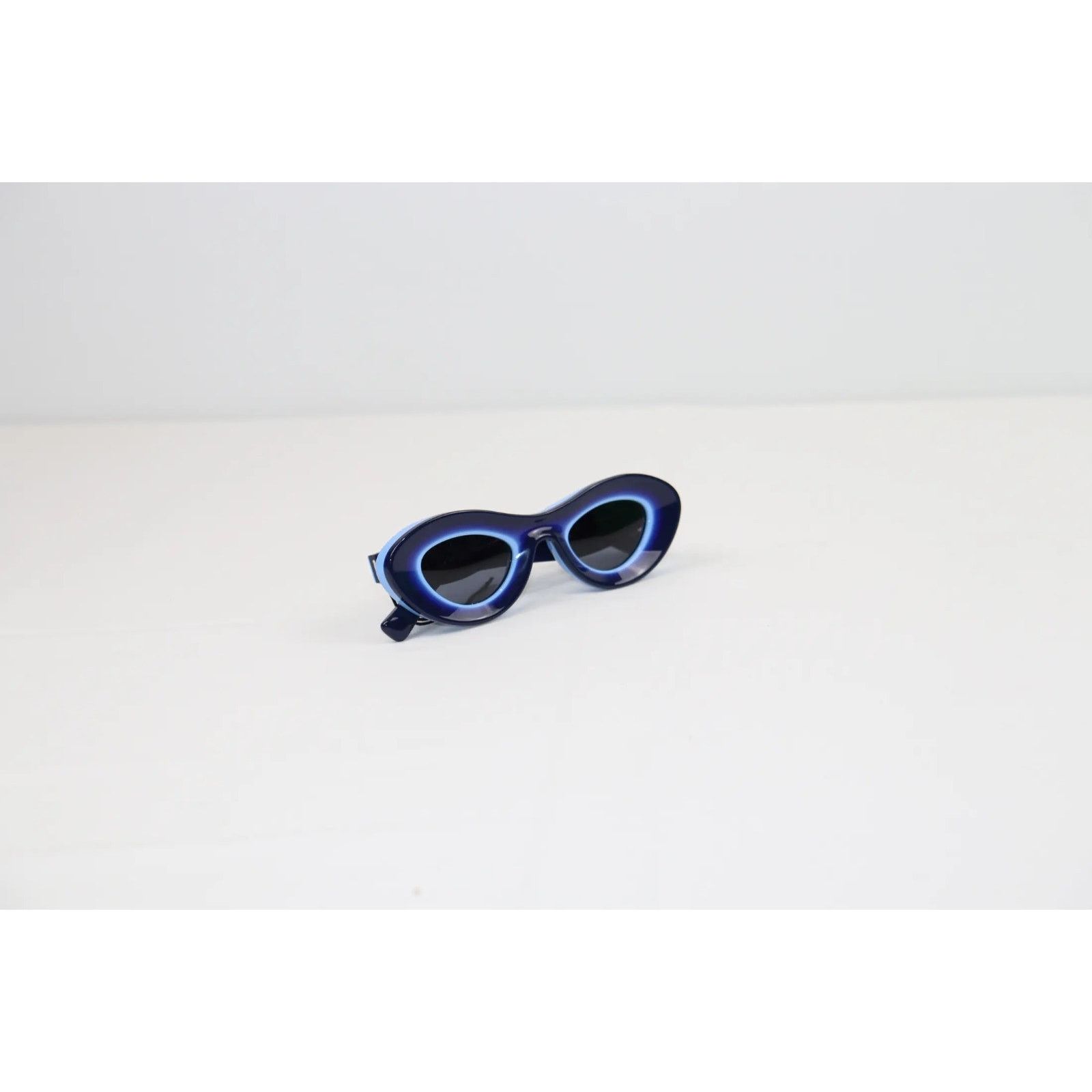 Bottega Veneta o1rshd Size: OS / Logo Frame Sunglasses in Blue Size ONE SIZE - 3 Thumbnail