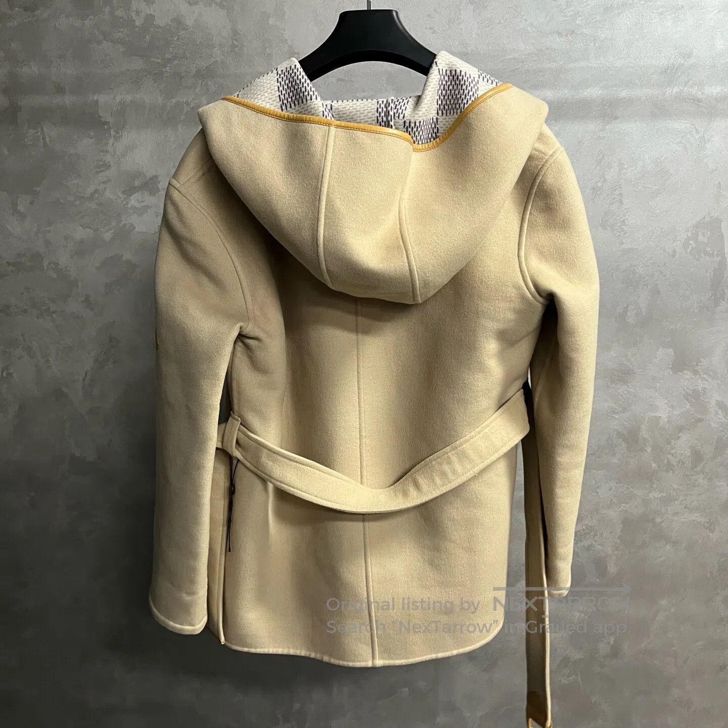 Louis Vuitton Louis Vuitton size 42 Solid-colored, waist-tightened, hoode Size XL / US 12-14 / IT 48-50 - 5 Thumbnail