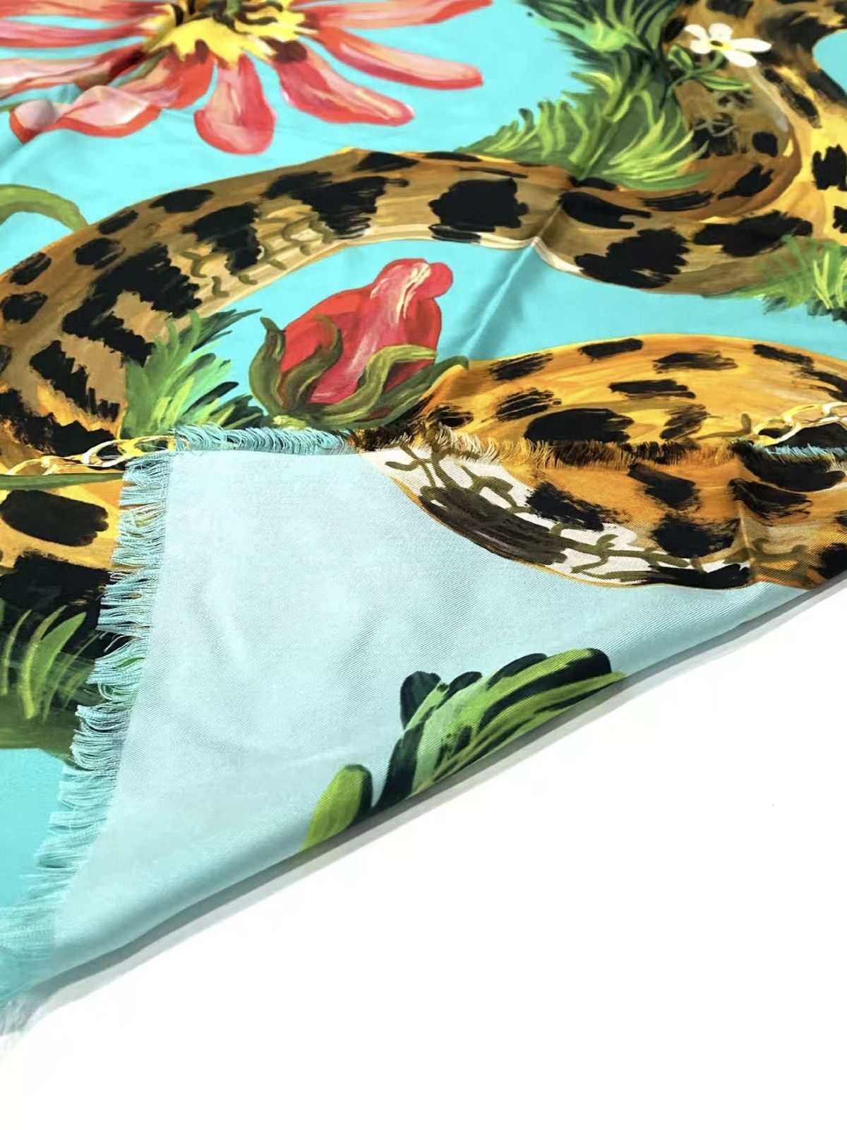 Gucci Snakes and flowers silk scarf Size ONE SIZE - 4 Thumbnail
