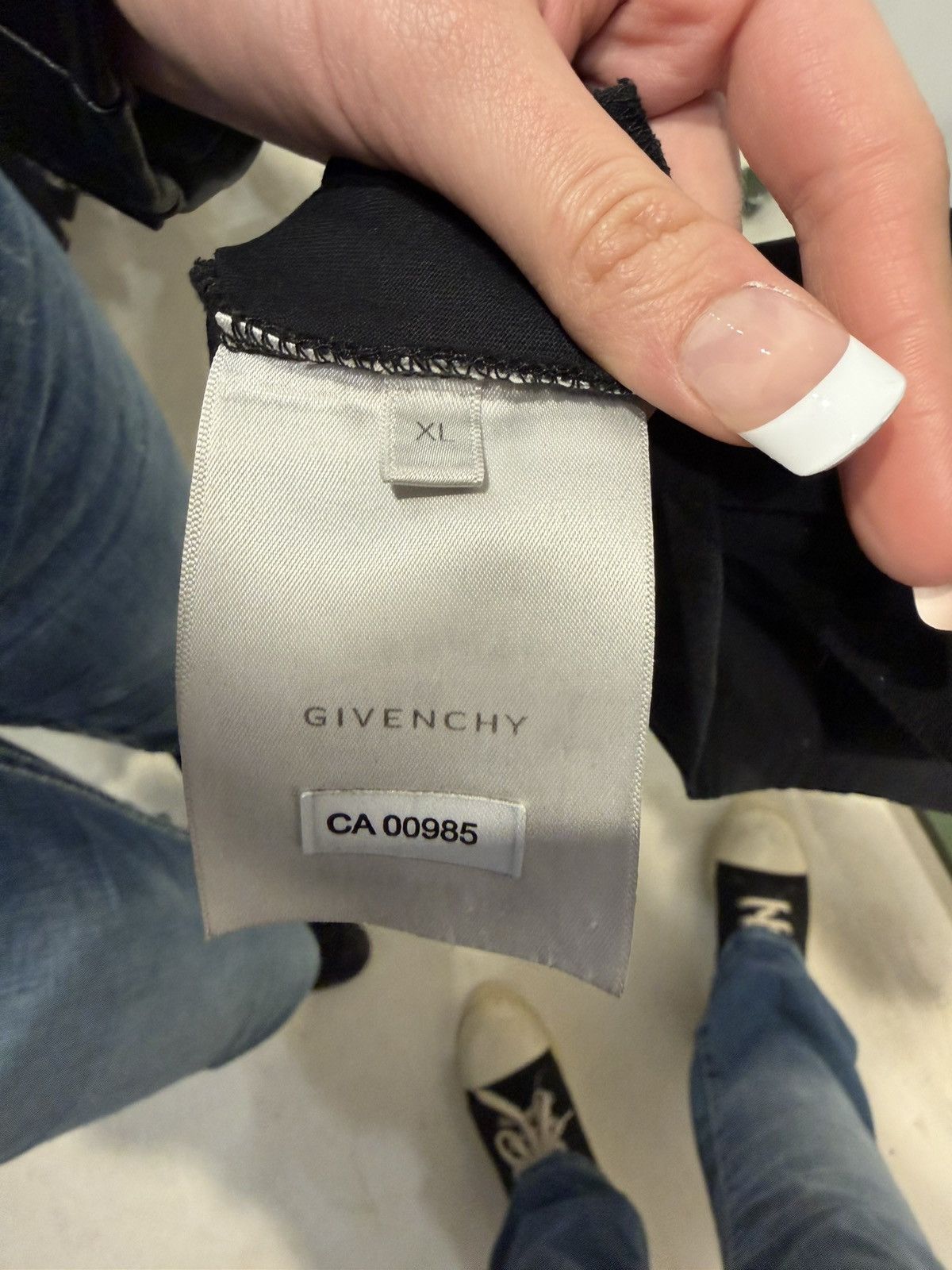 Givenchy Givenchy Paris Archetype Logo T-Shirt 🔥 Size US XL / EU 56 / 4 - 10 Thumbnail
