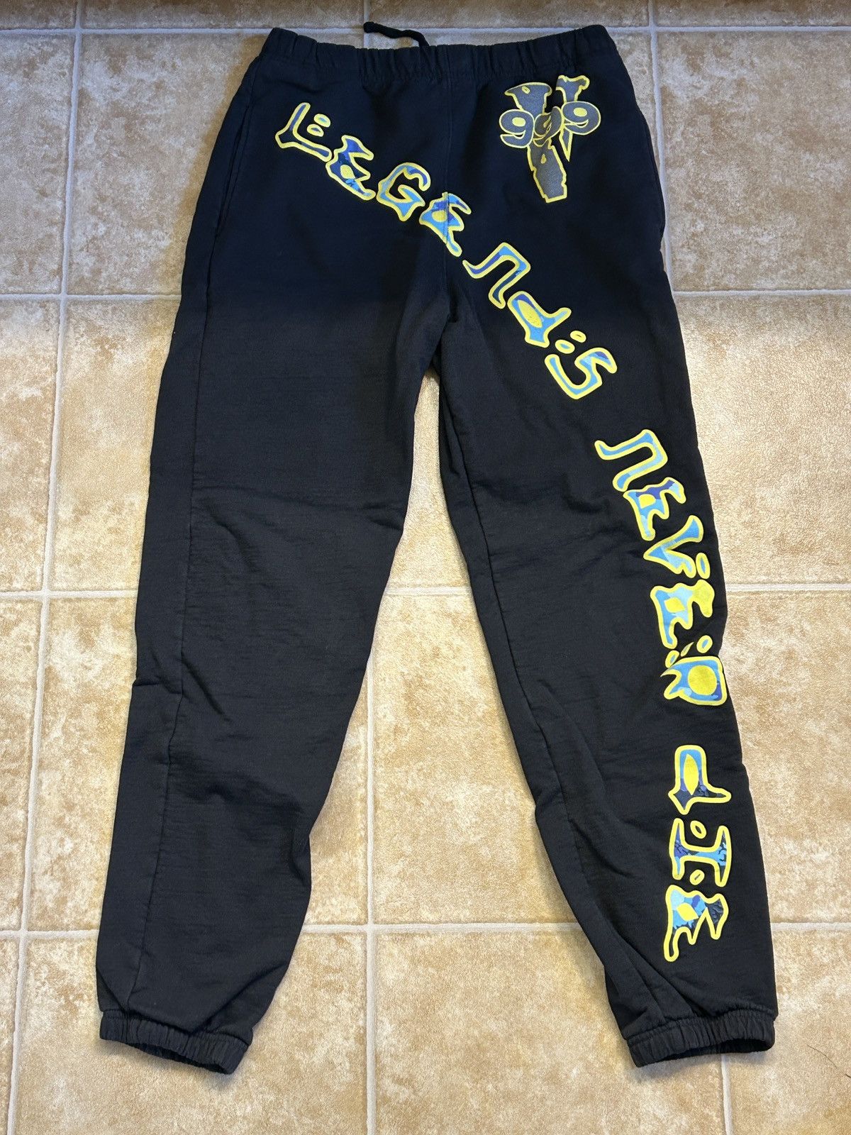 999 Club × Vlone Vlone Legends Never Die x 999 Sweatpants Size US 36 / EU 52 - 1 Thumbnail