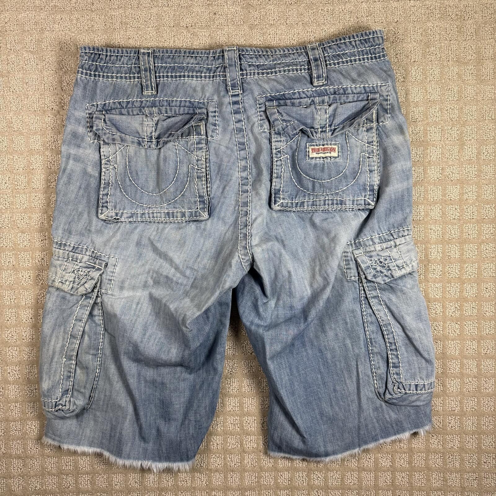 True Religion Y2K True Religion Denim Cargo Shorts Size 31 Size US 31 - 7 Thumbnail