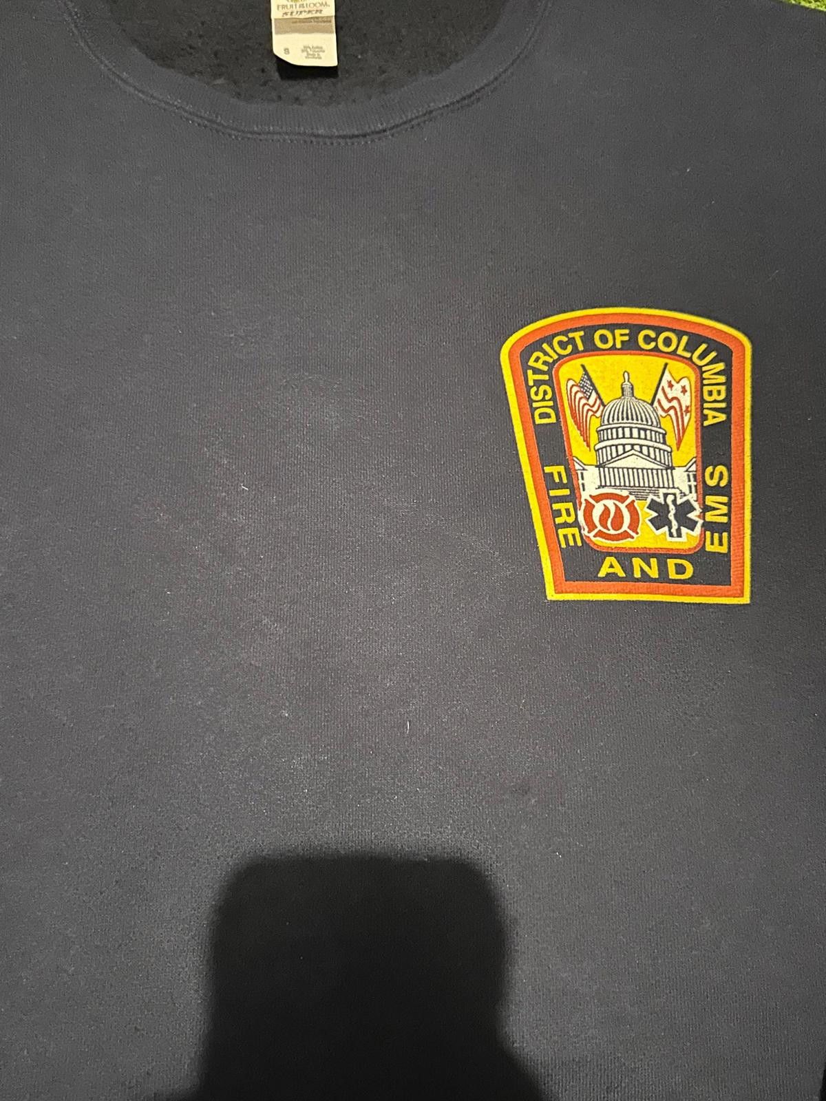 Fruit Of The Loom Vintage Fruit of the Loom Fire Department Sweatshirt Size ONE SIZE - 7 Thumbnail