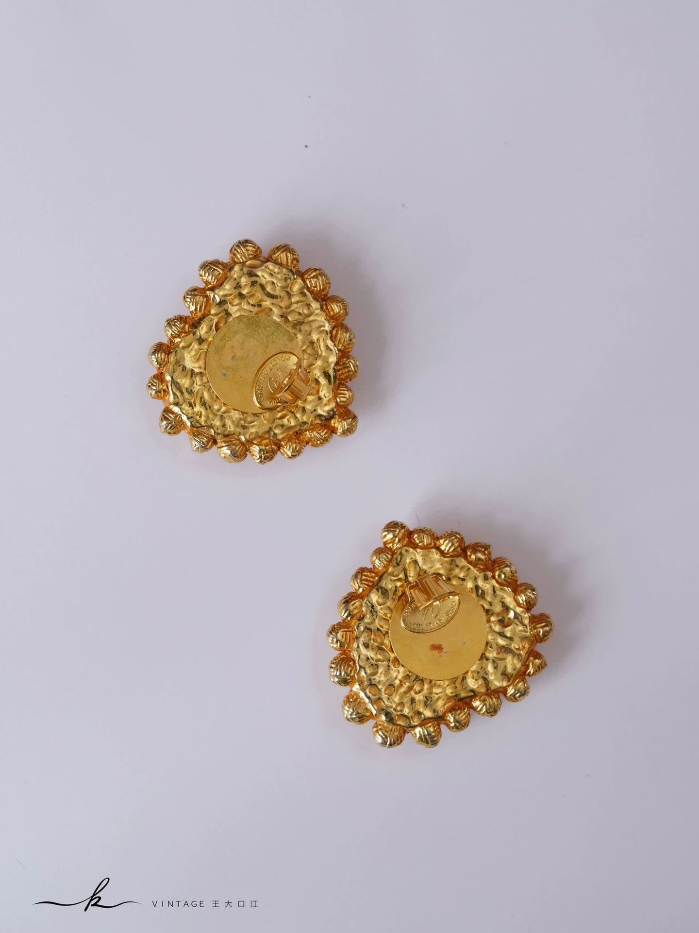 Christian Lacroix Christian Lacroix Baroque Knotted Gold Heart Earrings Size ONE SIZE - 3 Thumbnail
