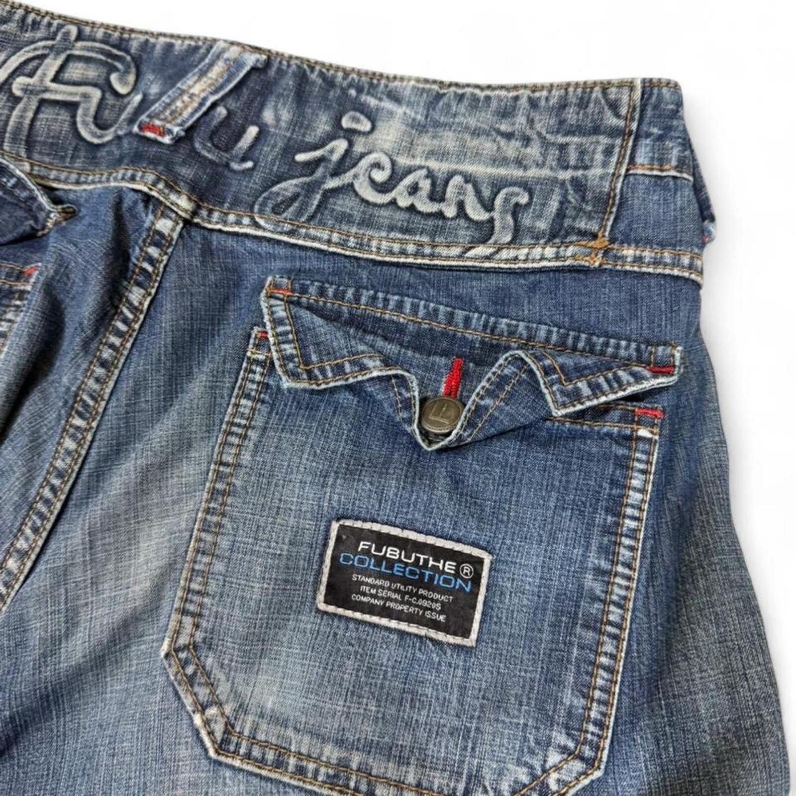 Fubu FUBU blue lightweight denim jeans with cool font design Size 27" / US 4 / IT 40 - 7 Thumbnail
