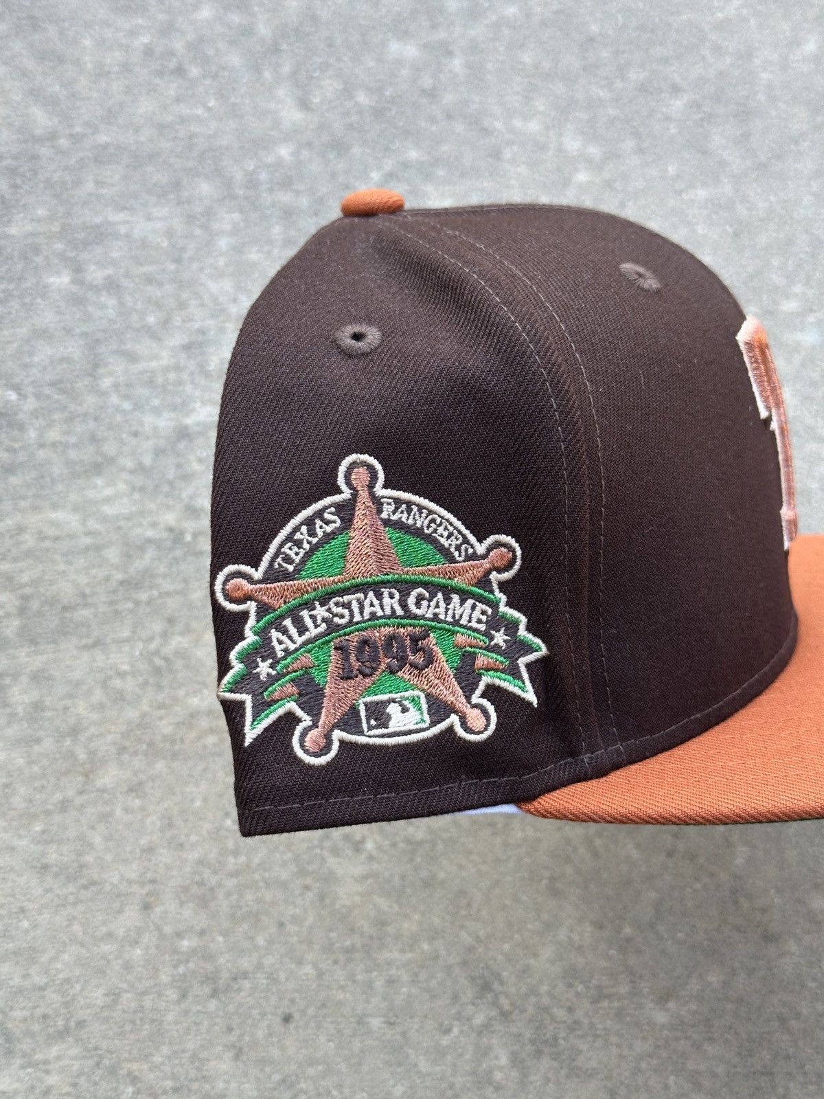 MLB × New Era Texas Rangers Two Tone Fitted Hat 7 1/4 Size ONE SIZE - 2 Thumbnail
