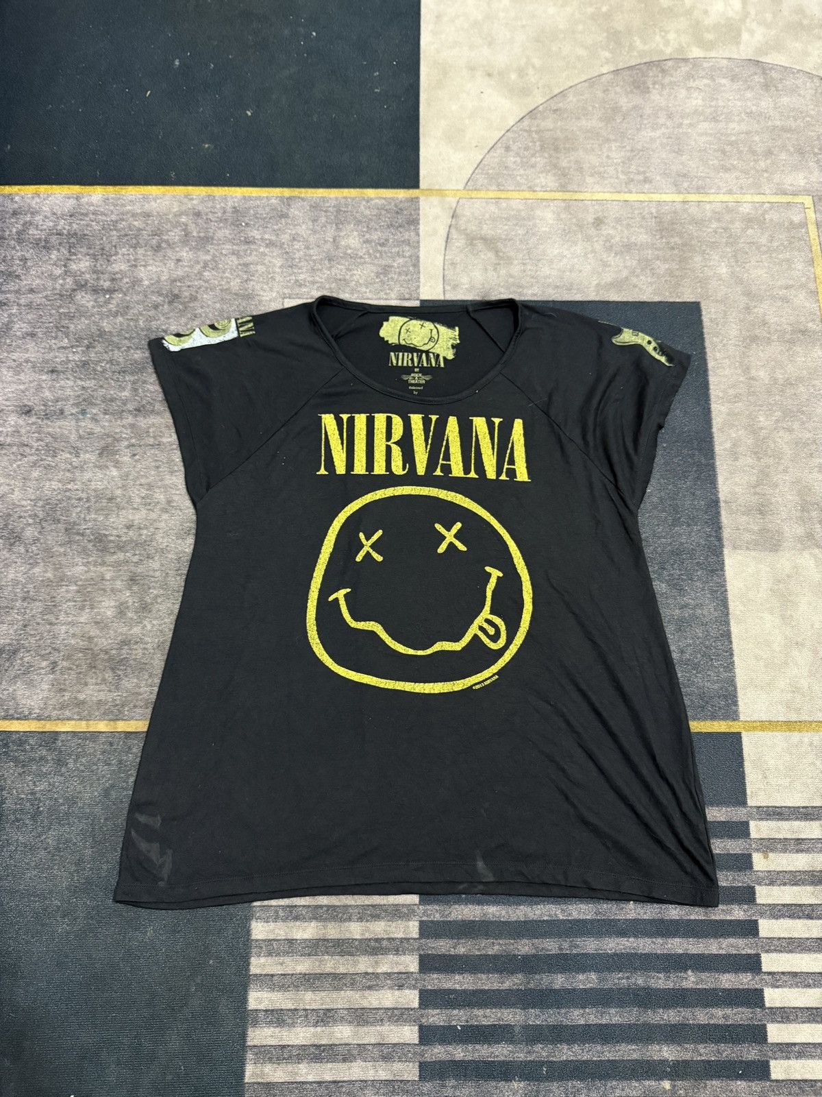 Nirvana NIRVANA BY ROCK A THEATER TSHIRT Size M / US 6-8 / IT 42-44 - 1 Thumbnail
