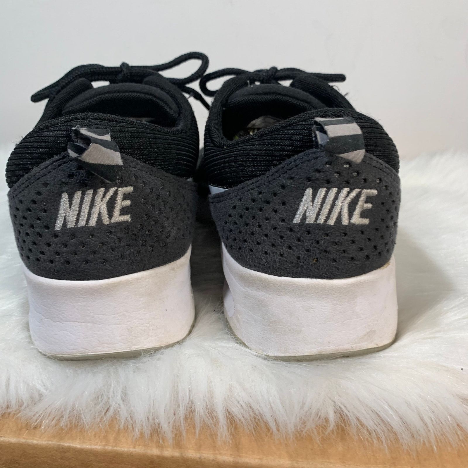 Nike Nike Air Max Thea Women's Black Athletic Shoes Size 7 Size US 7 / IT 37 - 6 Thumbnail