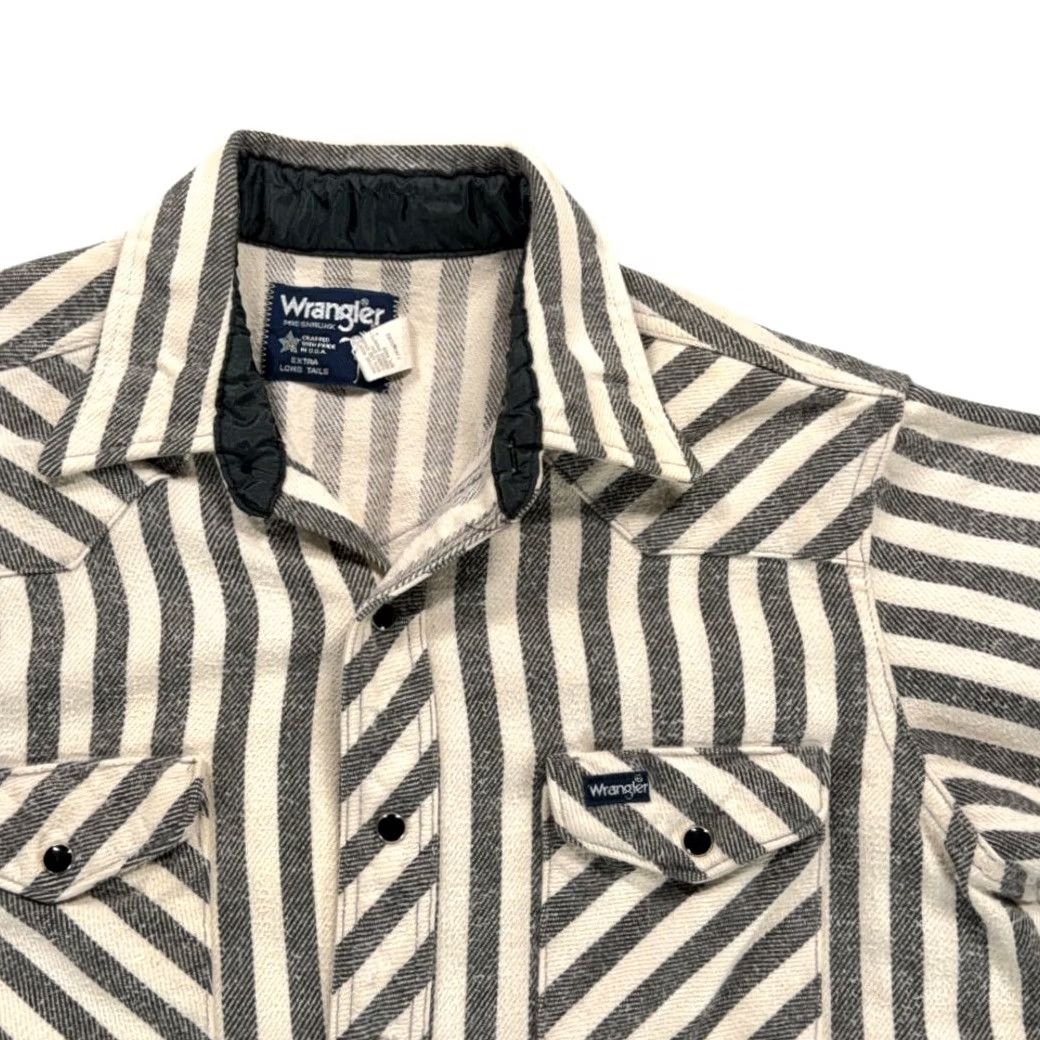 Wrangler VINTAGE Wrangler Western Shirt Adult MEDIUM Gray White Striped Flannel USA 80s Size US M / EU 48-50 / 2 - 2 Thumbnail