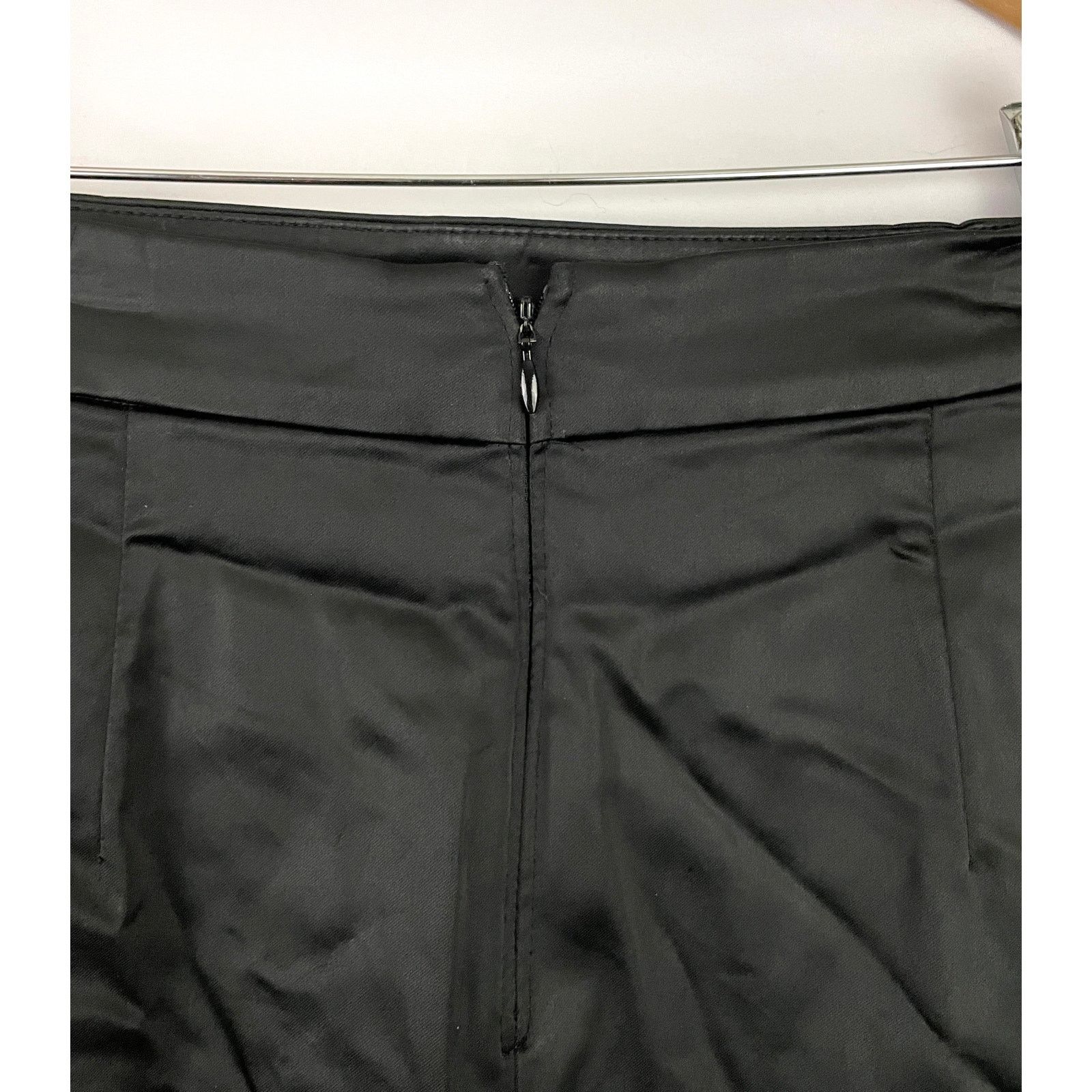 Tadashi Shoji VTG Tadashi Black Satin Pencil Skirt Midi Stretch Sz 6 Size 28" / US 6 / IT 42 - 5 Thumbnail