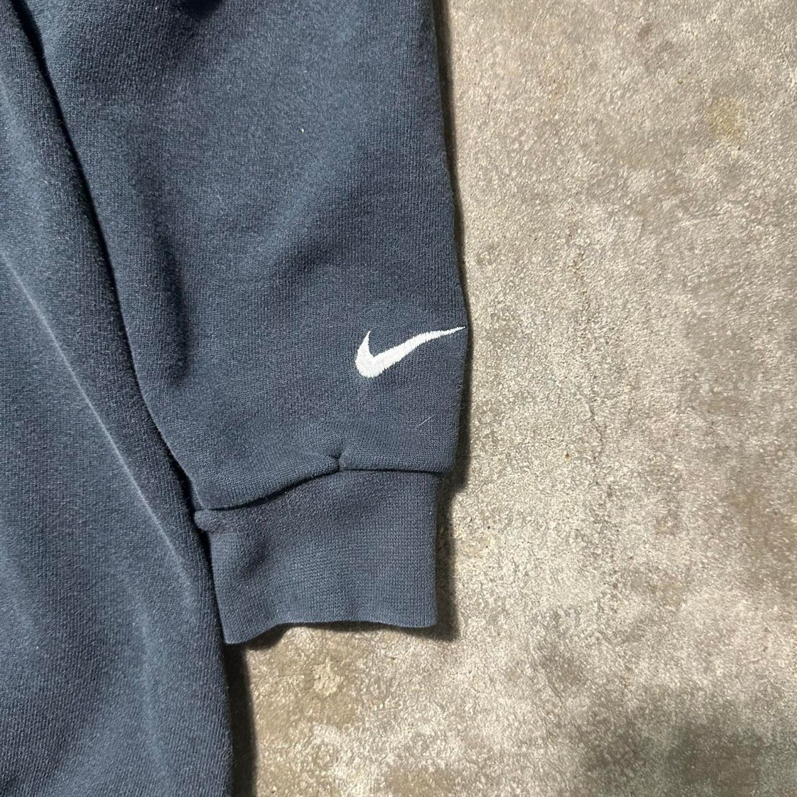 Nike Vintage 90s Nike Embroidered Spell Out Hoodie Sweatshirt Size US M / EU 48-50 / 2 - 4 Thumbnail
