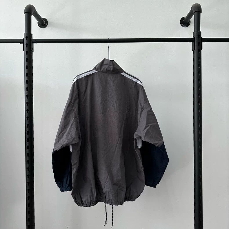 Balenciaga Balenciaga Printed logo color-block assault jacket 2502-Ne Size US XXS / EU 40 - 2 Thumbnail