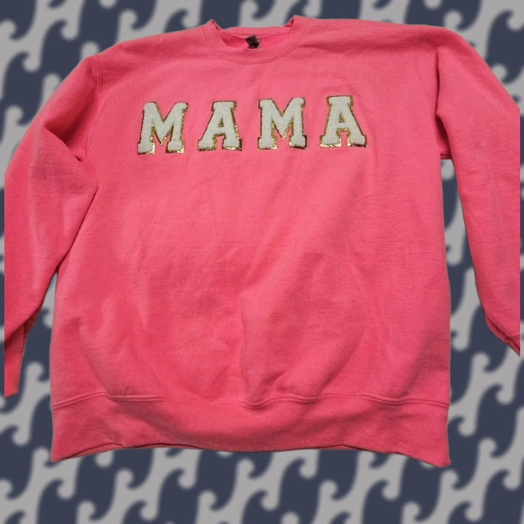 Gildan Gildan Sweatshirt Mama Embroidered Patch Lettering Long Sleeve Crew Neck Pink L Womens Size L / US 10 / IT 46 - 1 Thumbnail