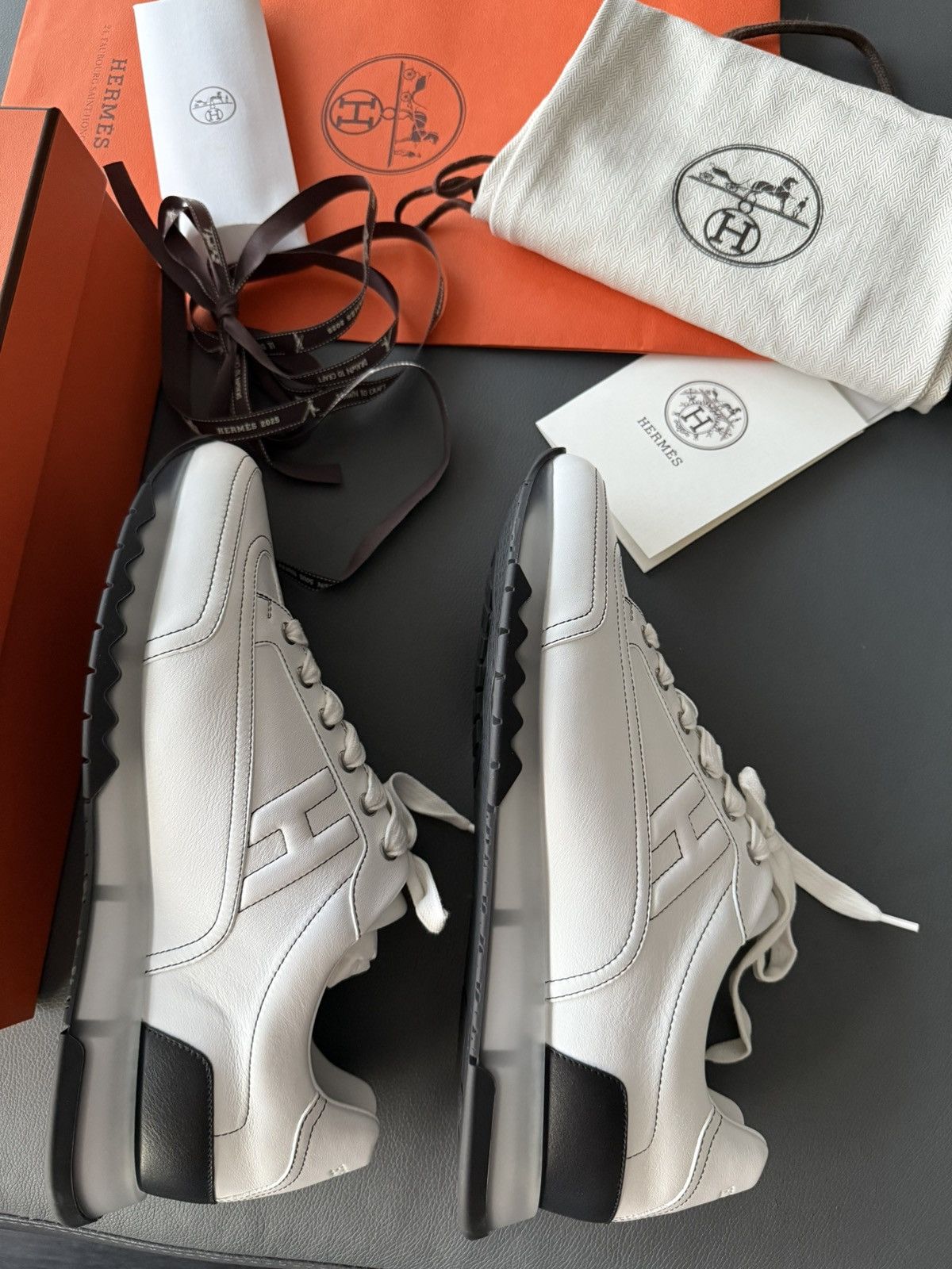 Hermes Brand New Hermes H Logo Leather Sneaker Full Set Size US 10.5 / EU 43-44 - 19 Thumbnail