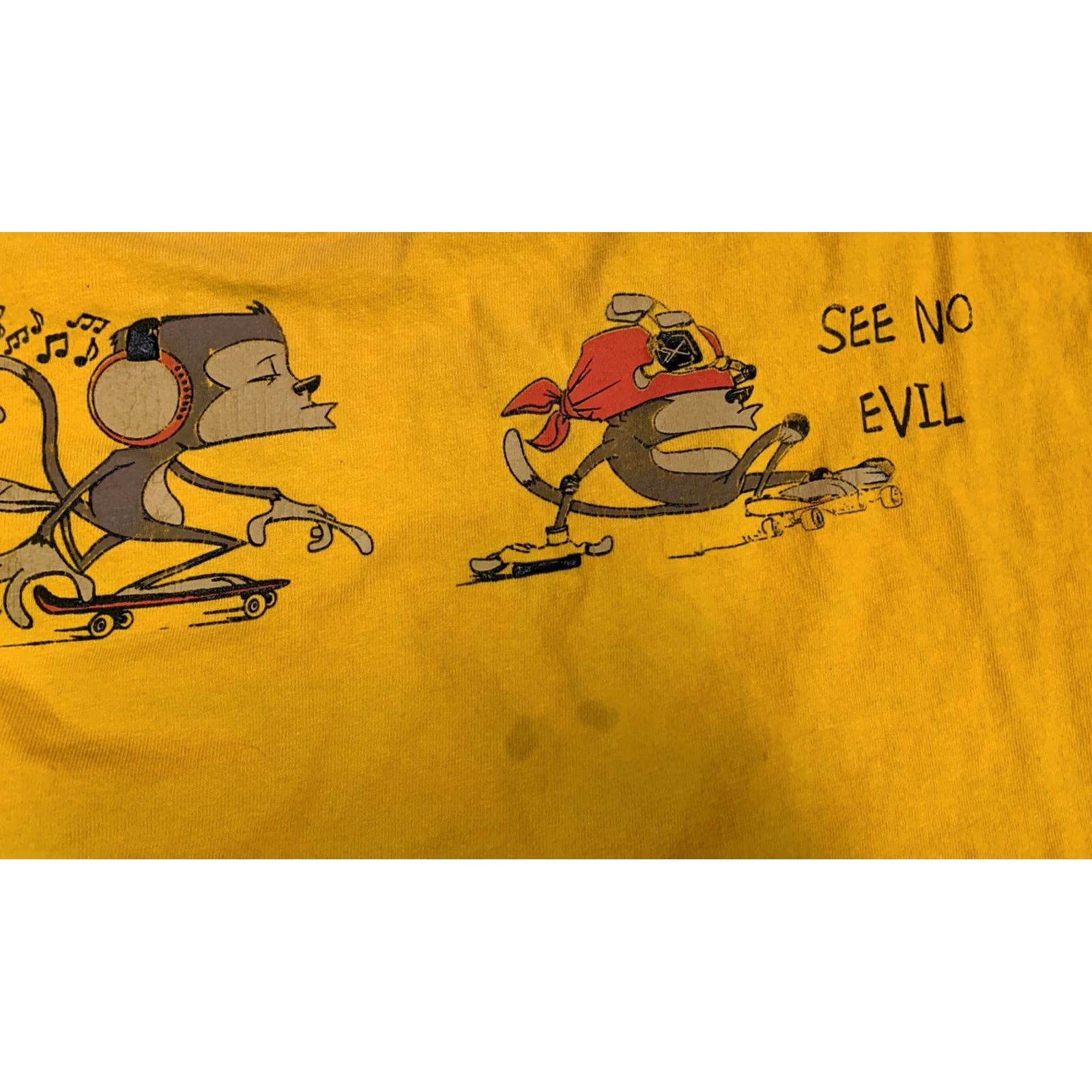 Hanes VINTAGE 90s Monkey Skate Trucks Hanes Animal Print T Shirt Yellow Adult Large Mens Size US L / EU 52-54 / 3 - 5 Thumbnail