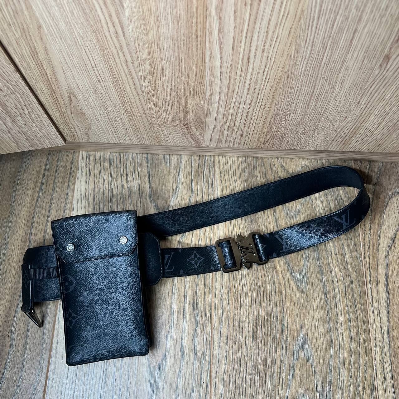 Louis Vuitton utility pouch belt 35mm black