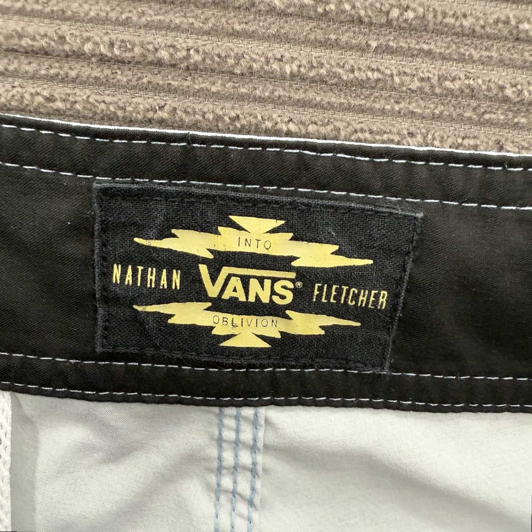 Vans VANS Nathan Fletcher Rising Swell Boardshort Men 30 Beach Swim Weekend Vacation Geometric Pattern Size US 30 / EU 46 - 3 Thumbnail