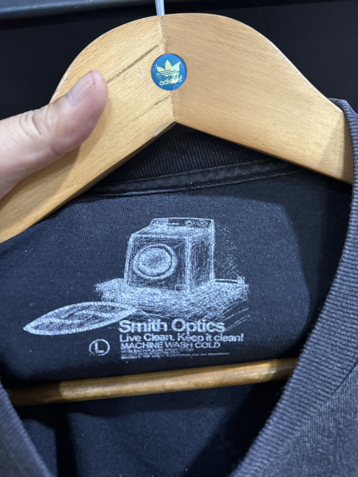 Oakley × Smith Optics × Vintage Thrashed Vintage Smith Optics Streetwear Boy Sun Faded Tee Size US L / EU 52-54 / 3 - 5 Thumbnail
