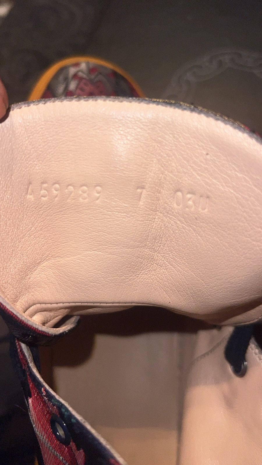 Disney × Gucci Gucci x Disney colab sneakers Size US 7 / EU 40 - 9 Thumbnail