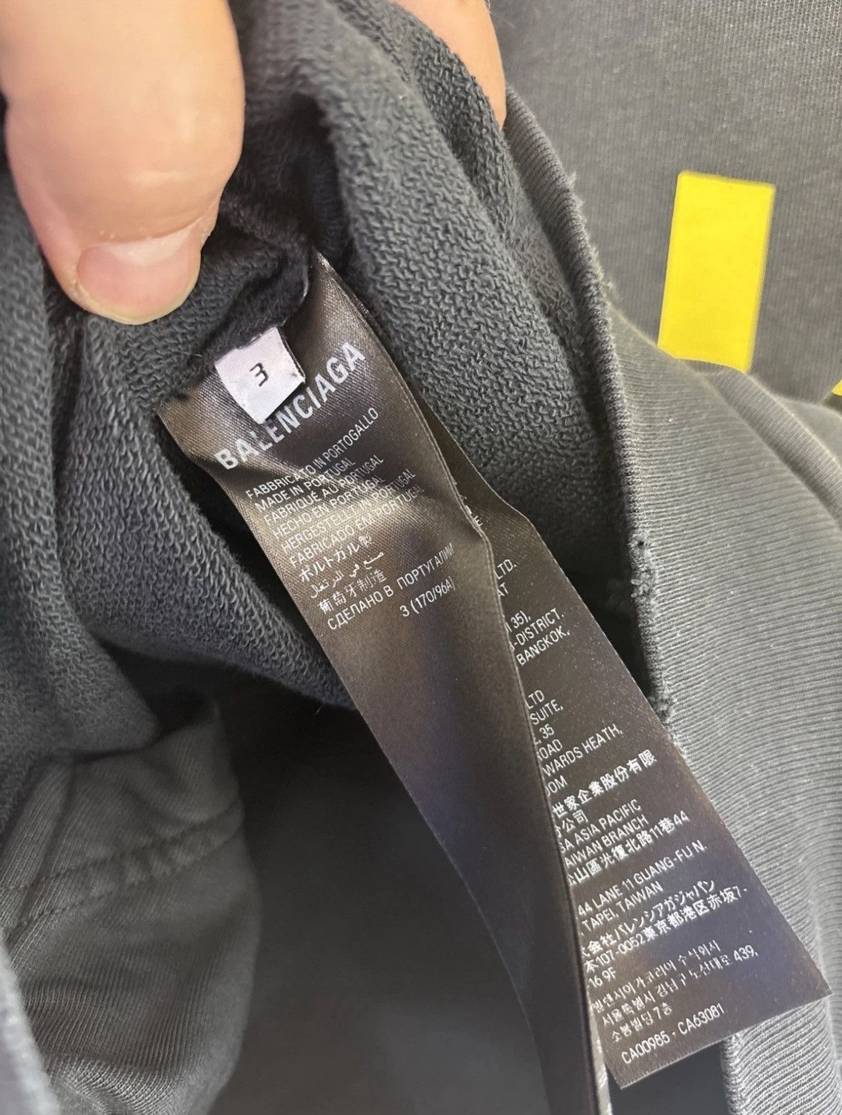 Balenciaga Balenciaga size 3/XL OVERSIZE Hoodie Tape Ripped Pocket Size US XXL / EU 58 / 5 - 5 Thumbnail
