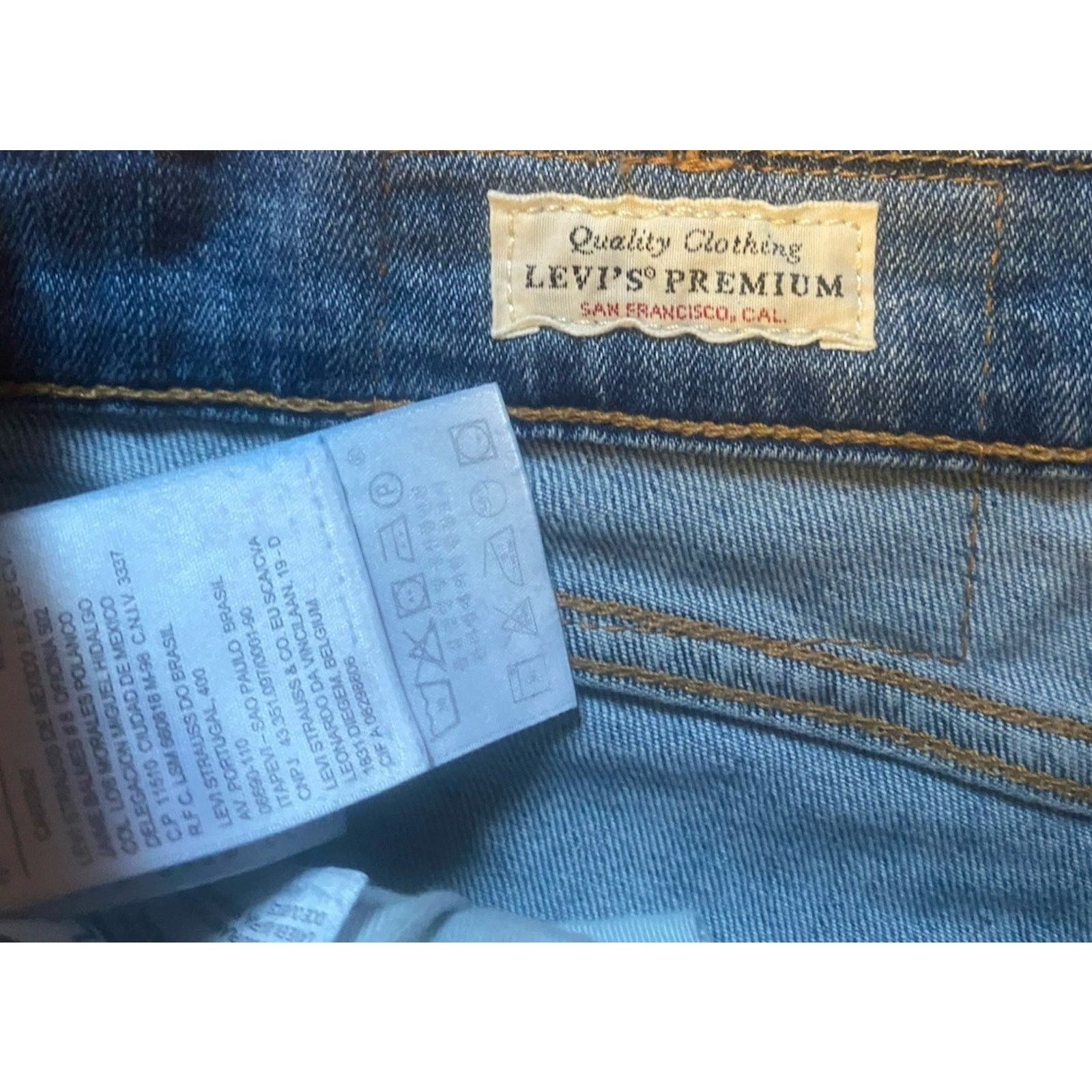 Levi's Levi’s Strauss Co Jeans Men’s 33 X 32 Size US 33 - 5 Thumbnail