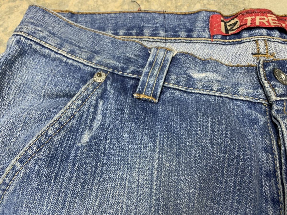 Distressed curve leg TREZ Cargo Jean